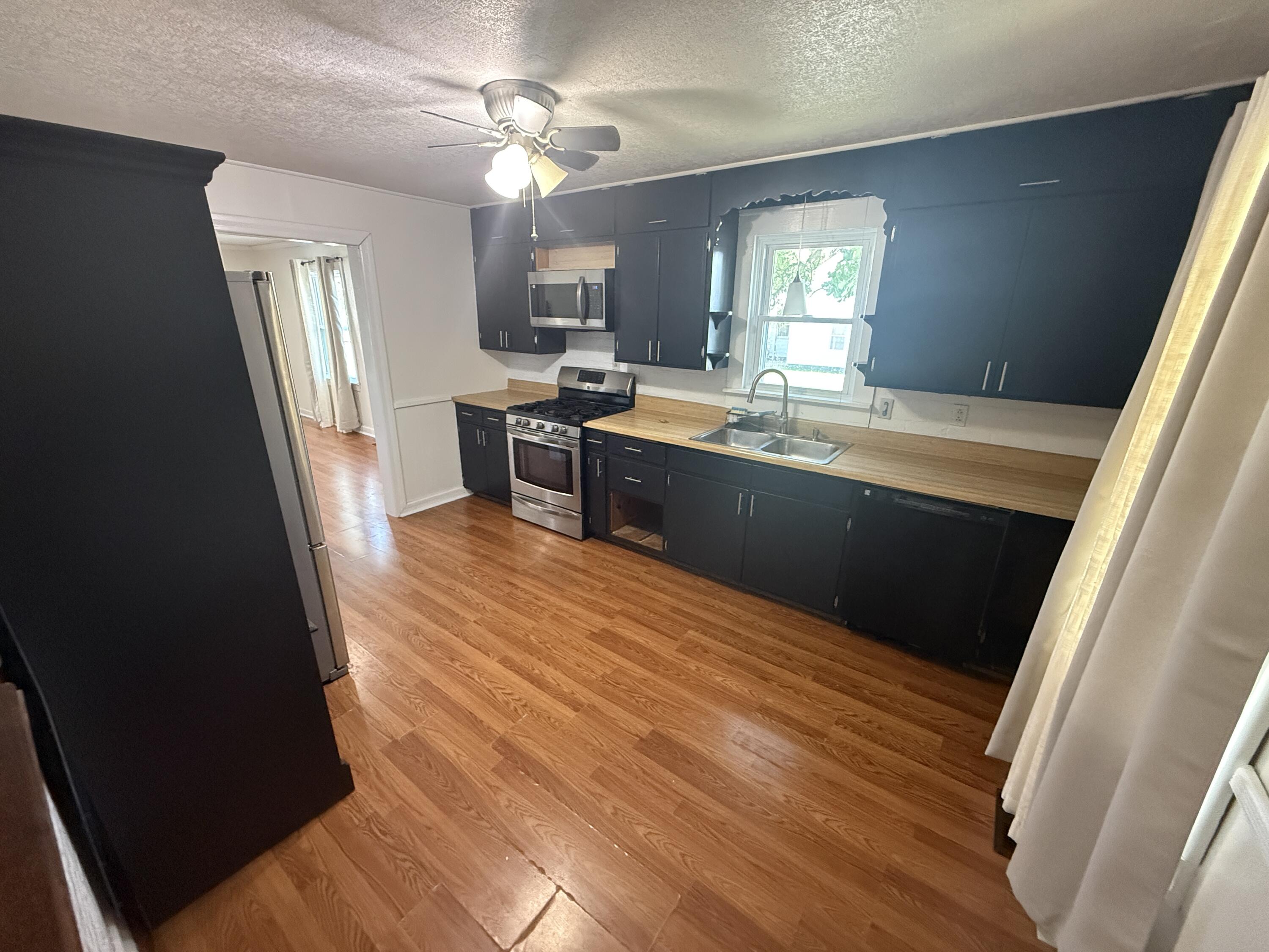 Photo 8 - Residential for sale – 132 S Mc Connell Avenue  Joplin, MO