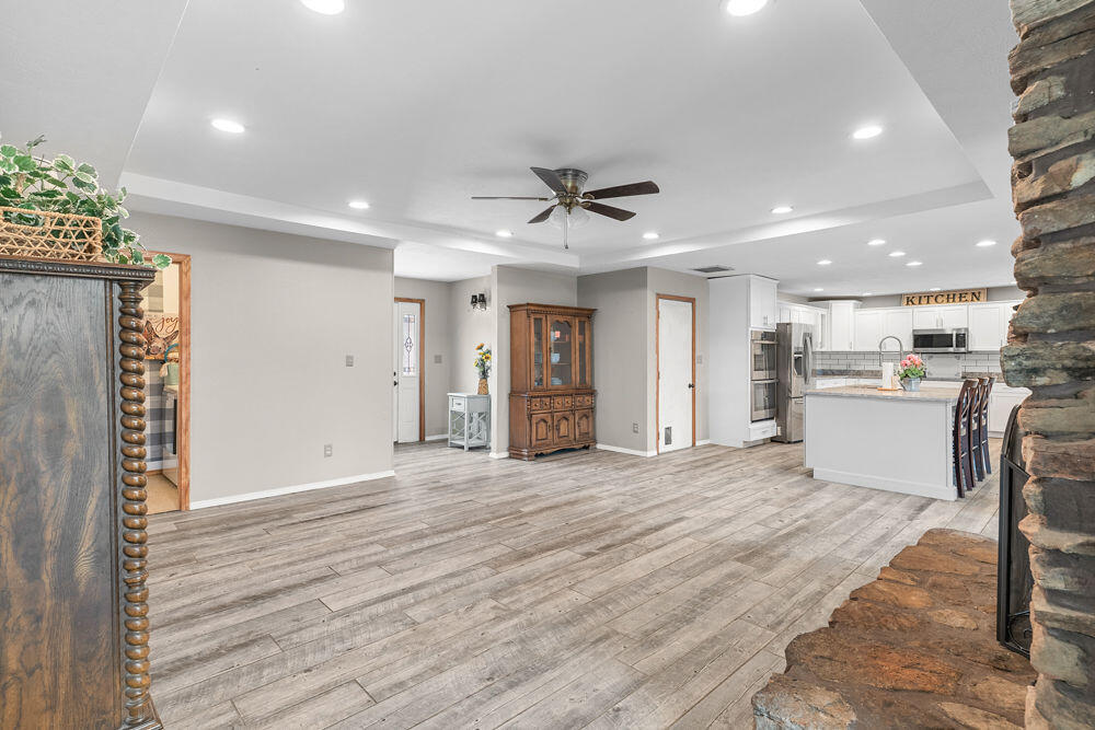 Photo 9 - Residential for sale – 539 E Erie Street  Springfield, MO
