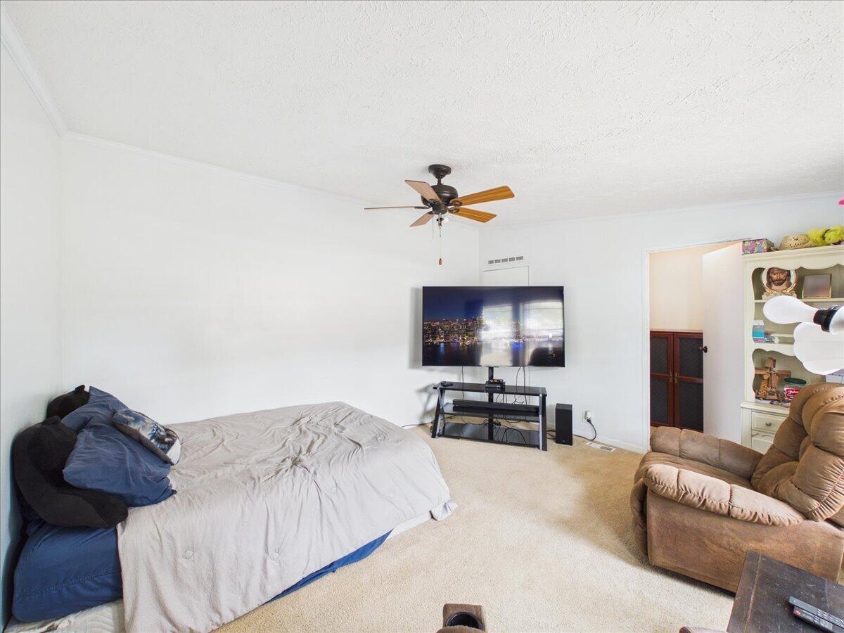 Photo 35 - Residential for sale – 25425  County Road 327   Urbana, MO