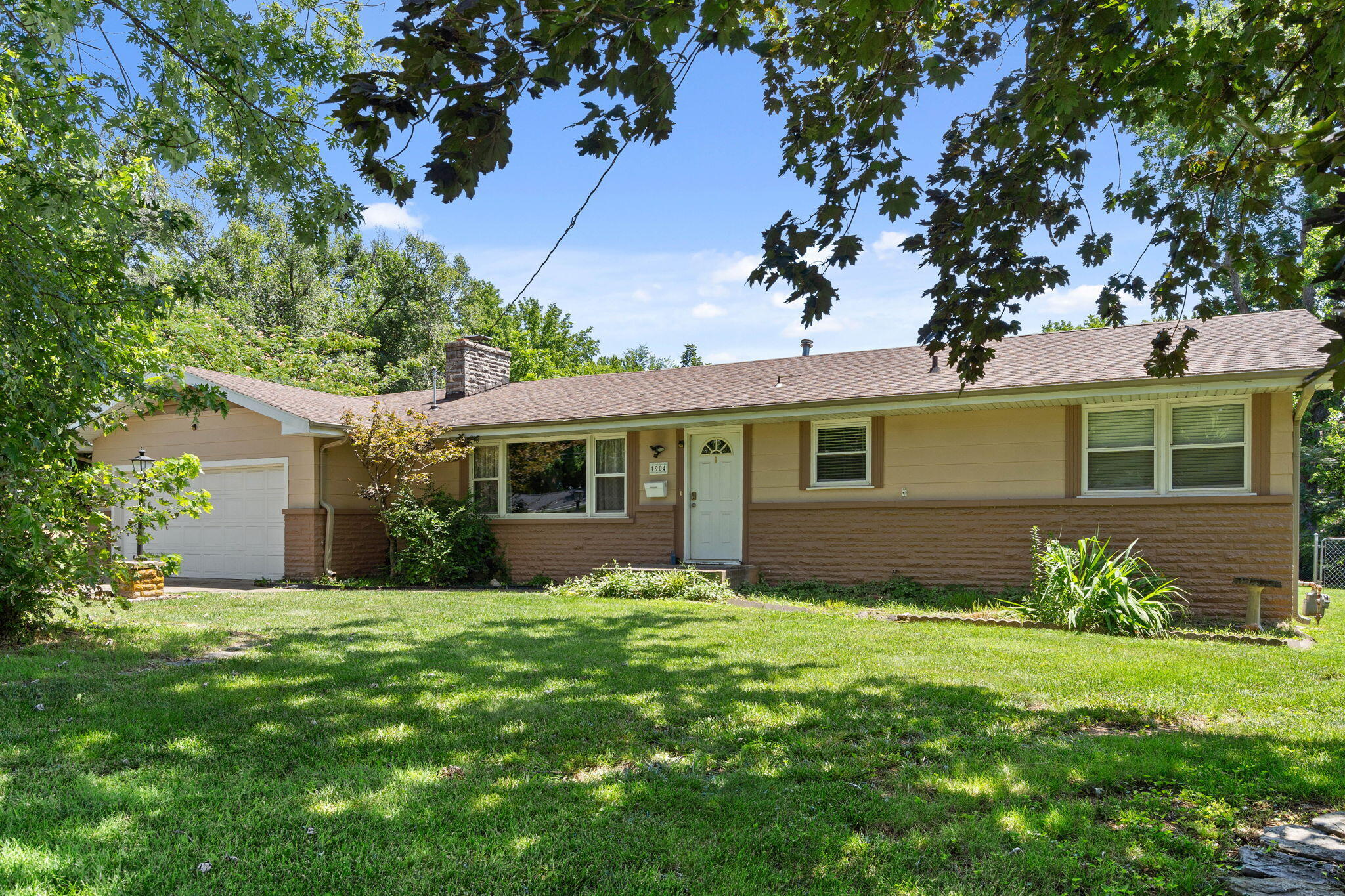 Photo 5 - Residential for sale – 1904 S Valleyroad Avenue  Springfield, MO