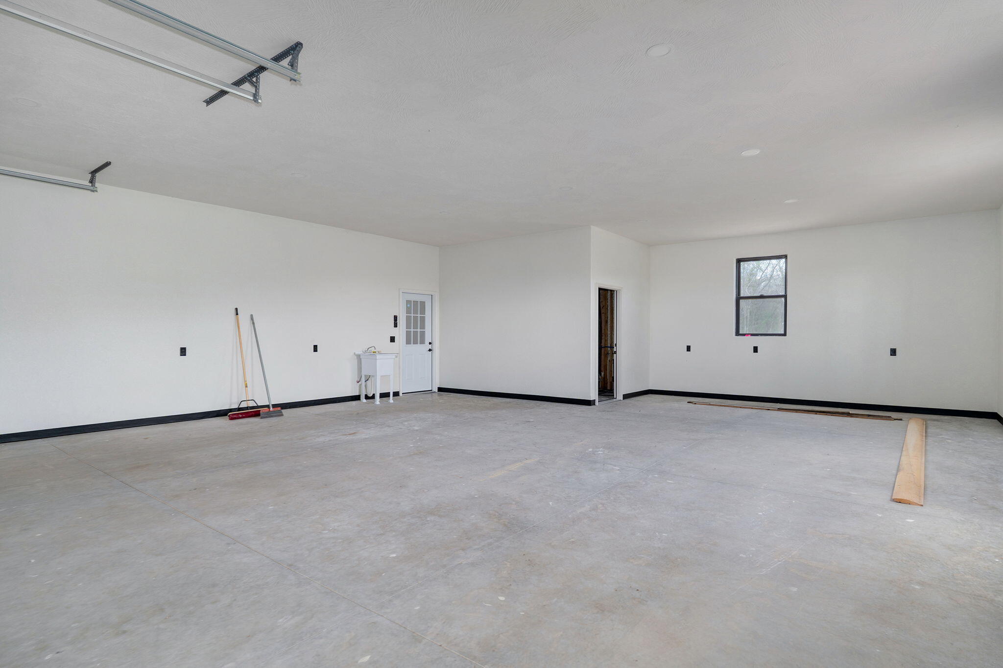 Photo 55 - Residential for sale – 503 A  Airport Road  Crane, MO