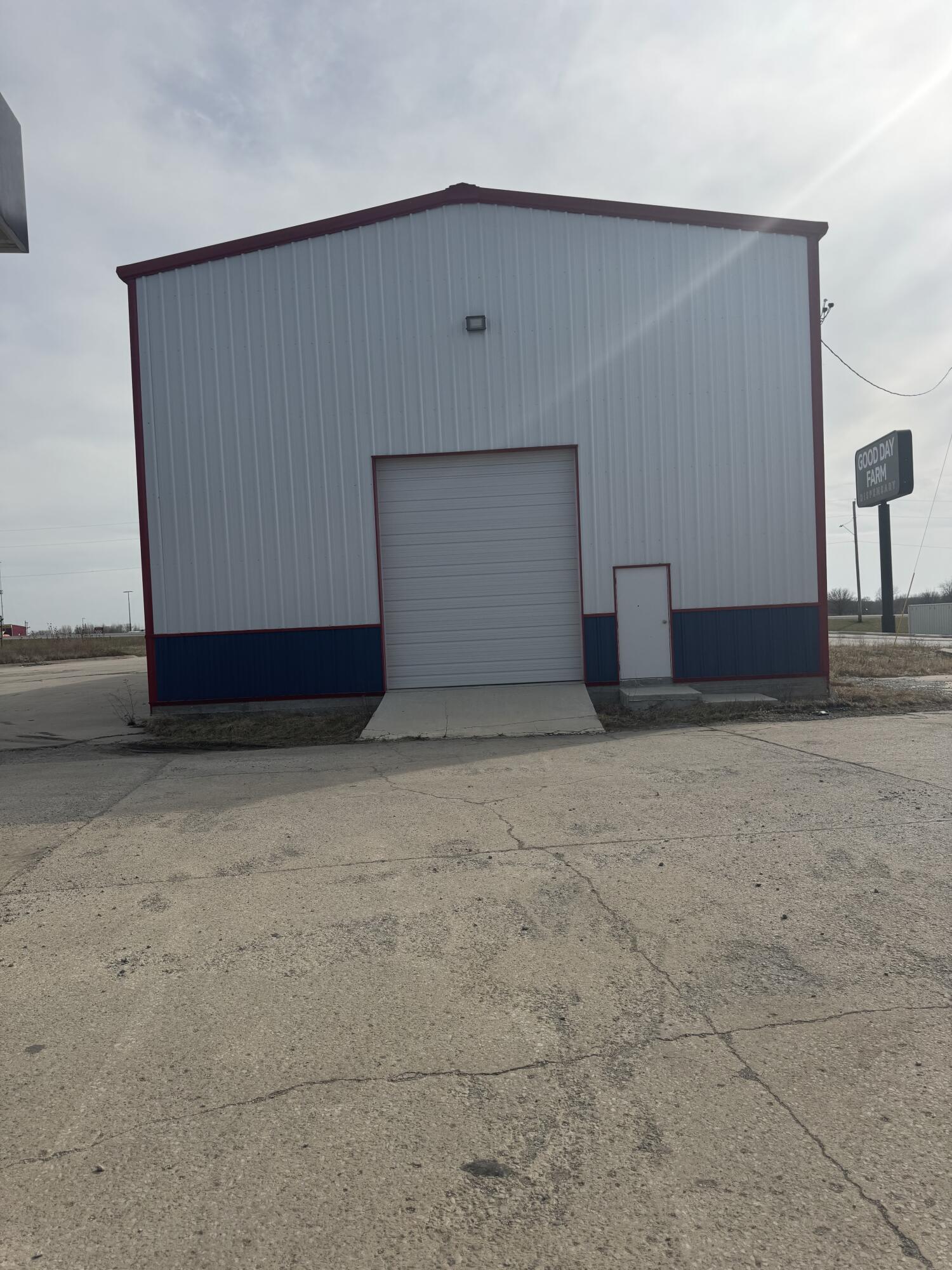 Photo 11 - Commercial Sale for sale – 20023 E State Highway  Bethany, MO