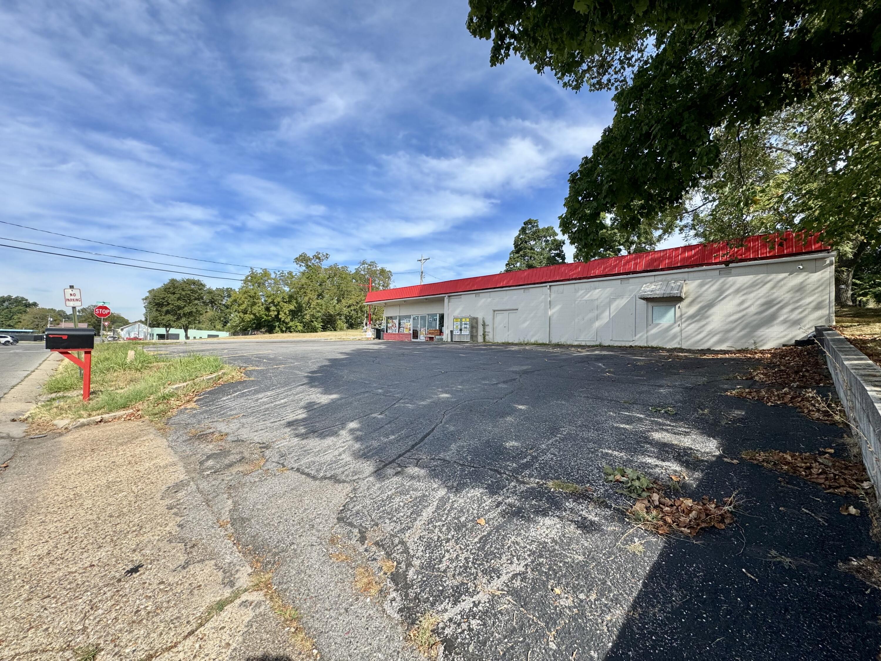 Photo 5 - Commercial Sale for sale – 804  Saint Louis Street  West Plains, MO