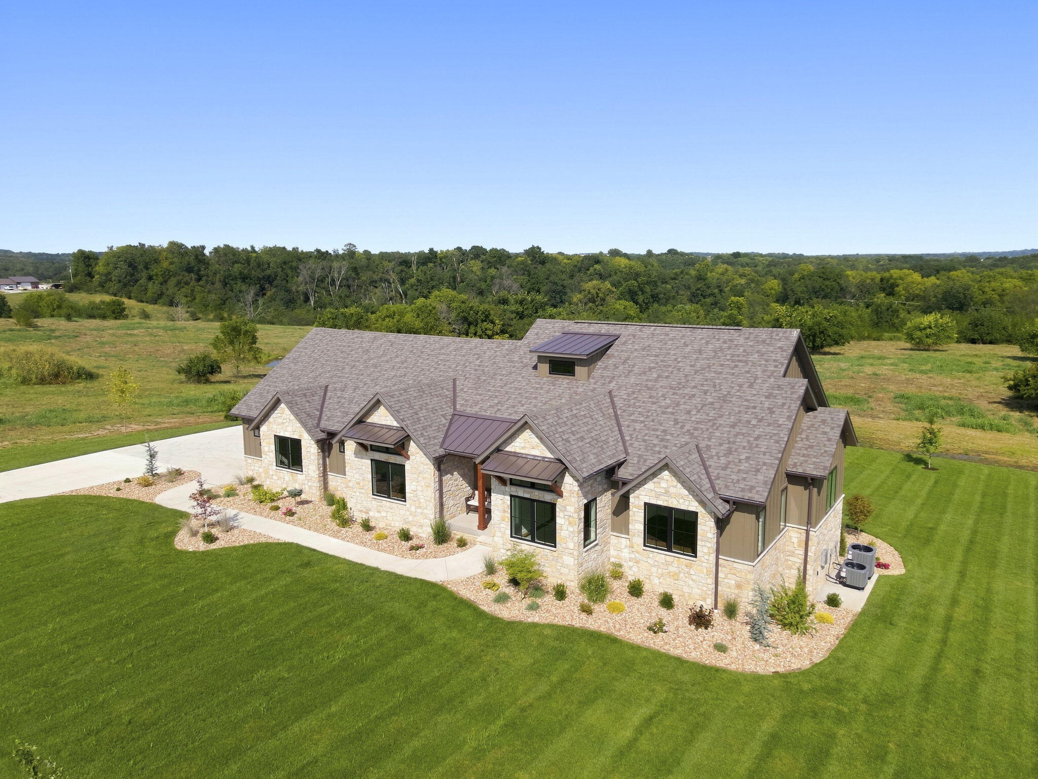 Photo 5 - Residential for sale – 1024  Muskego Road  Nixa, MO