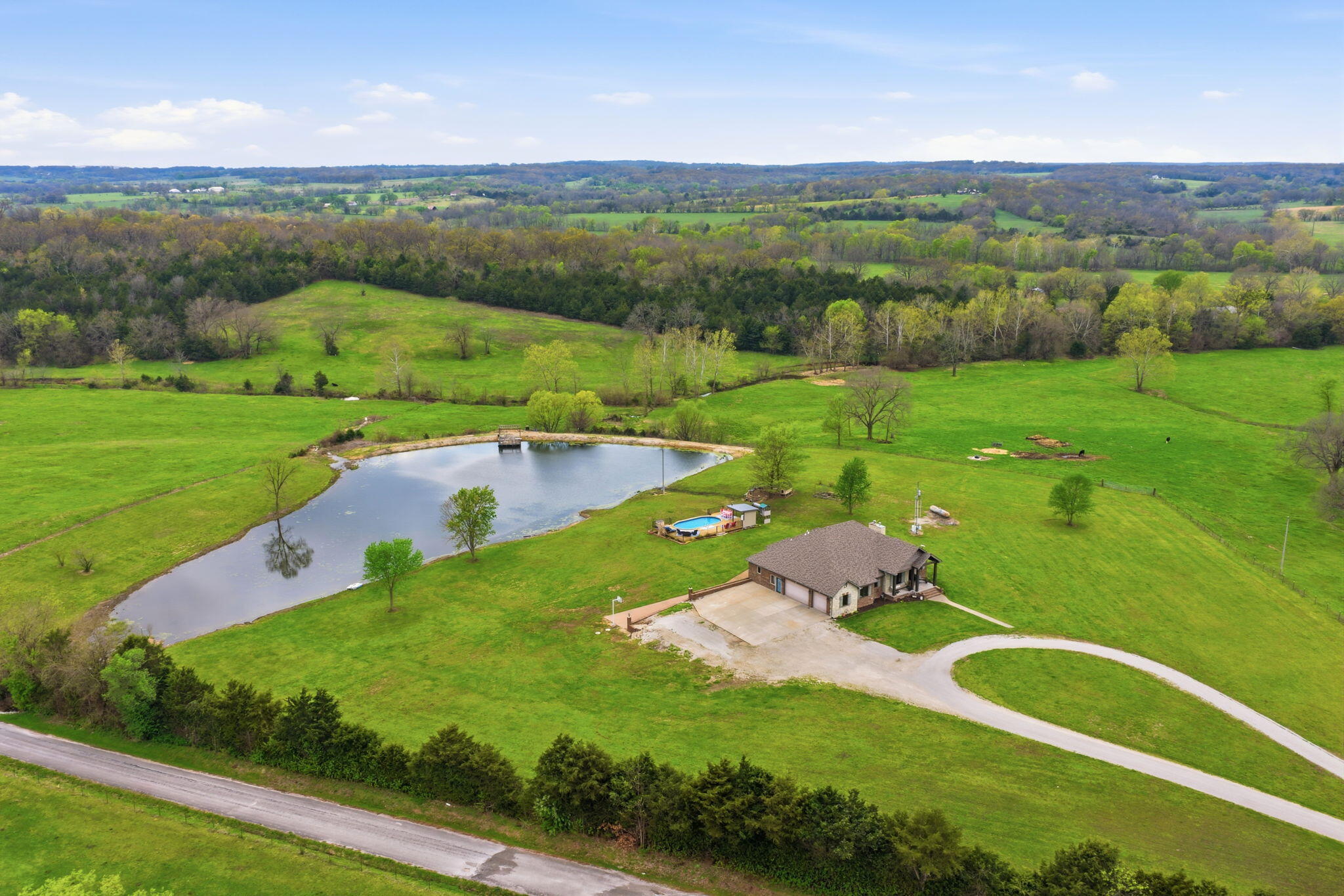 Photo 3 - Farm for sale – 3803 E 225th Road  Halfway, MO