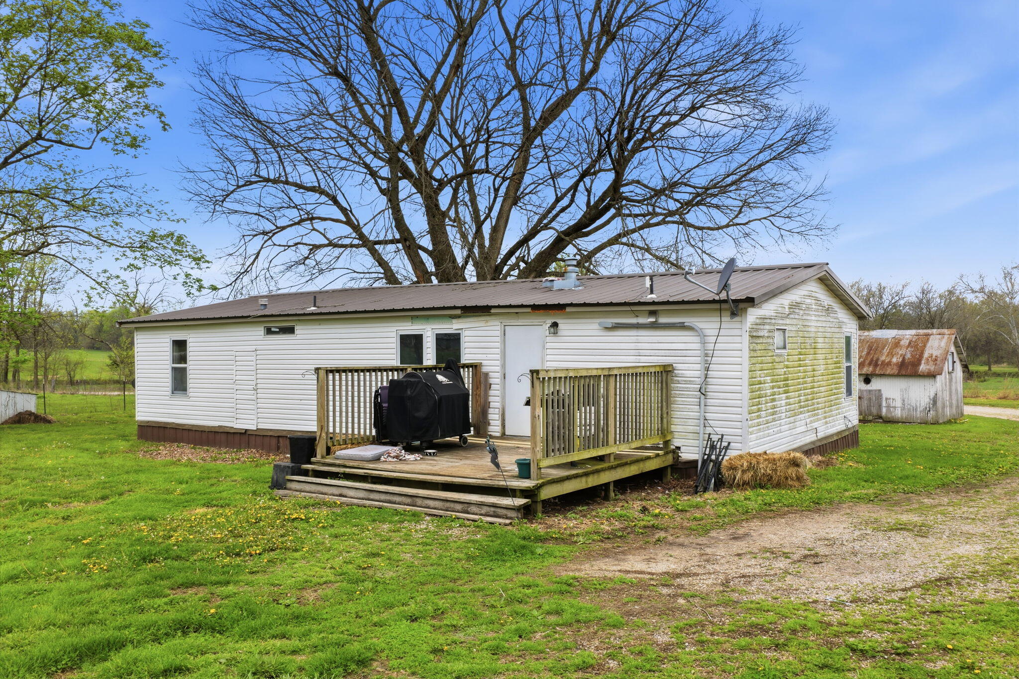 Photo 96 - Farm for sale – 3803 E 225th Road  Halfway, MO