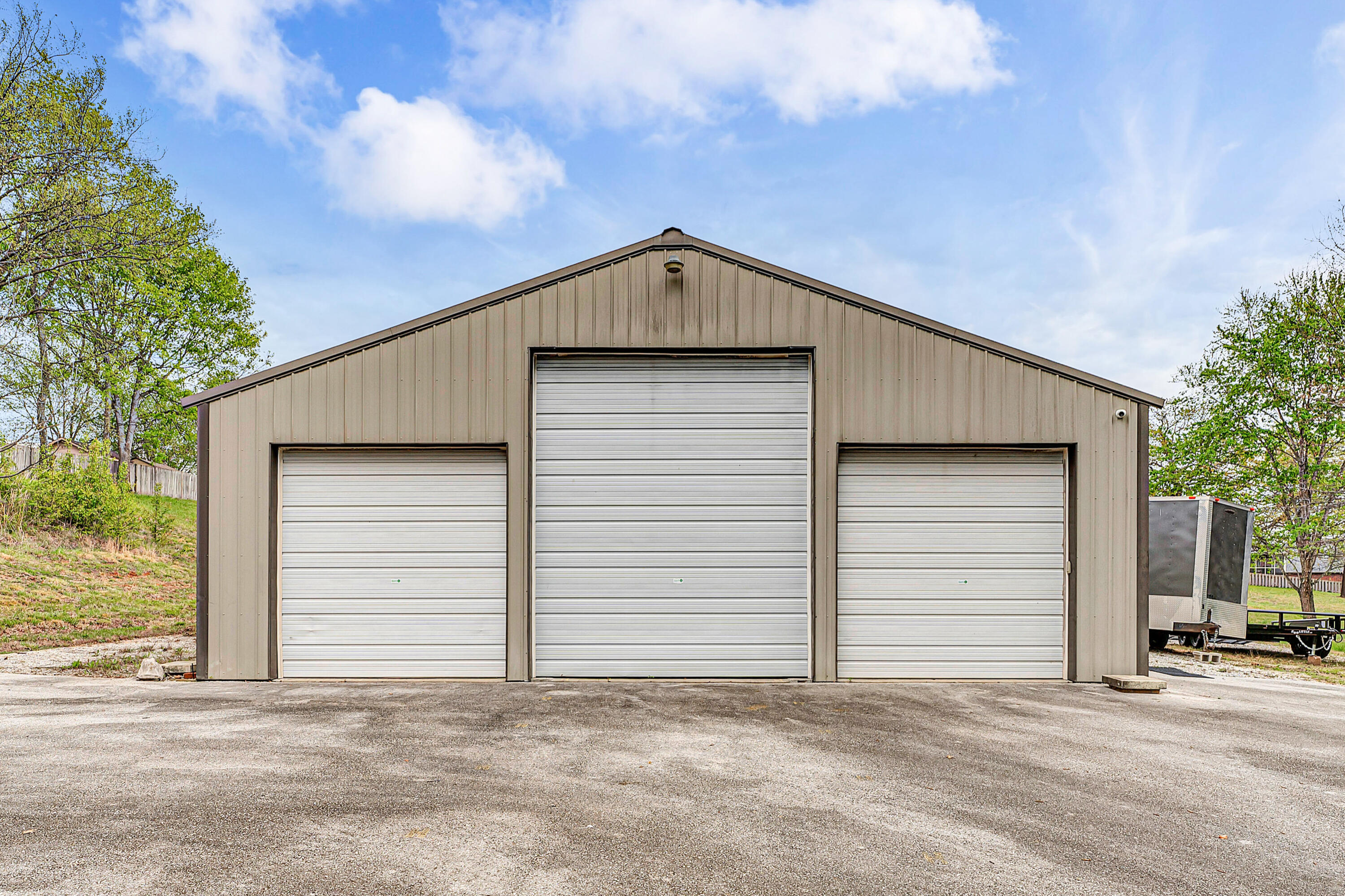 Photo 2 - Commercial Sale for sale – 308 N Hightower   Nixa, MO