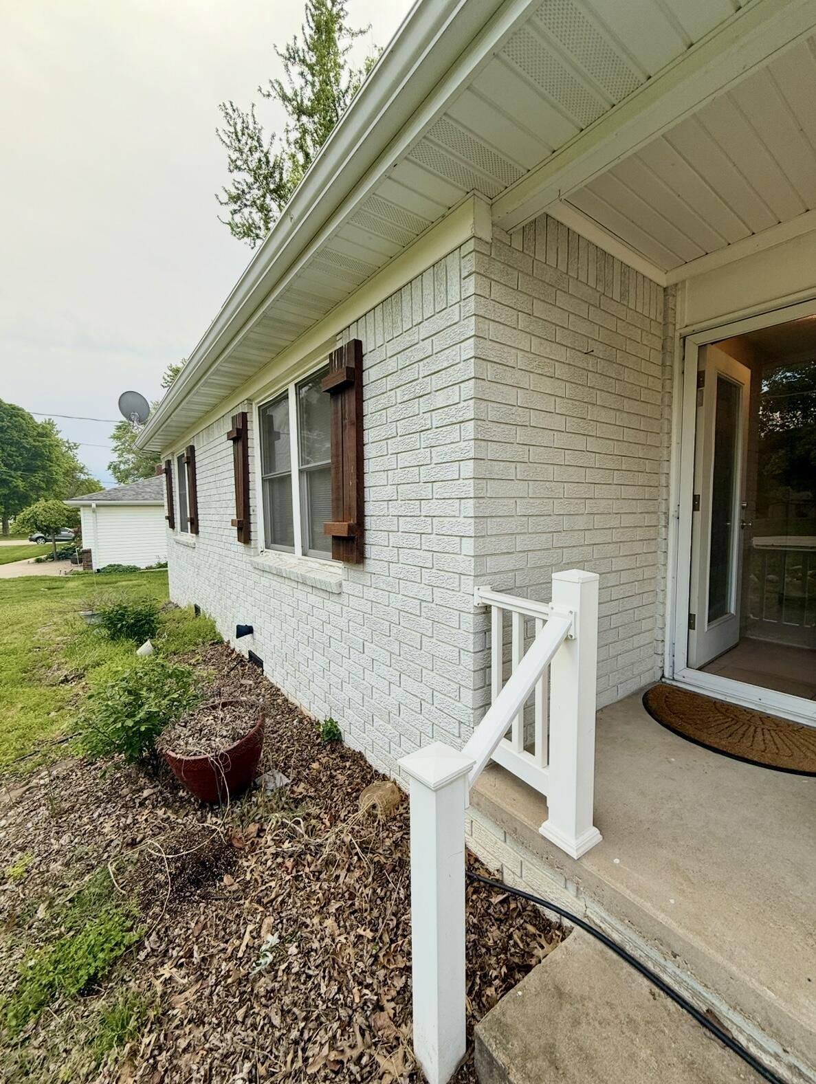 Photo 2 - Residential for sale – 203 N Ellen Street  Nixa, MO