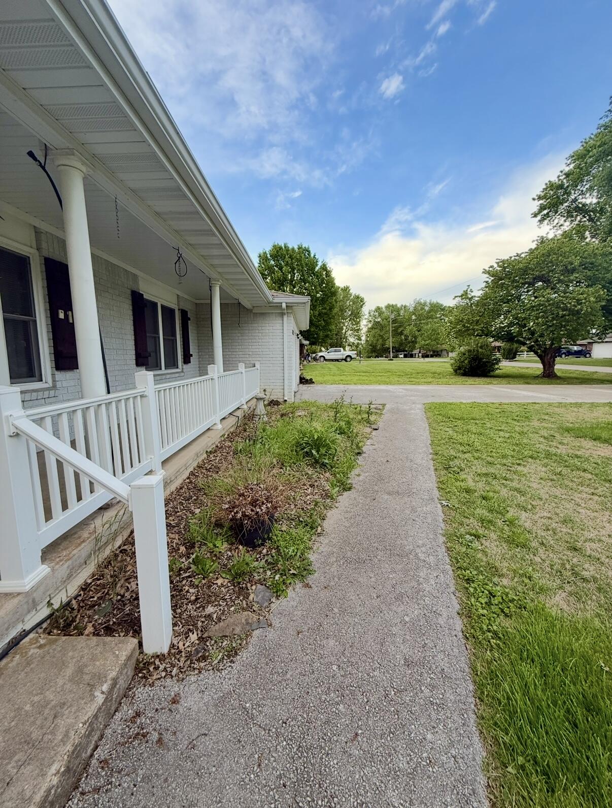 Photo 3 - Residential for sale – 203 N Ellen Street  Nixa, MO