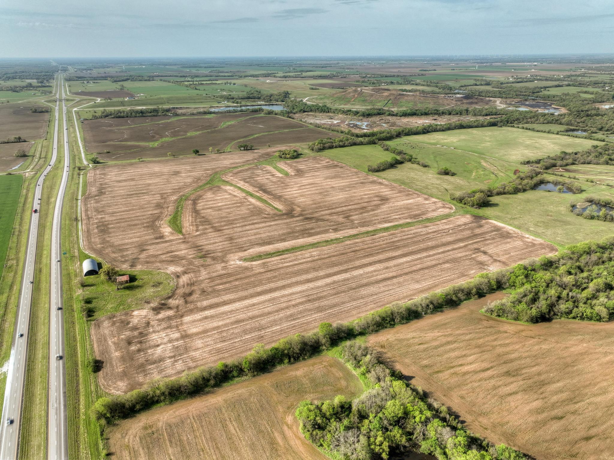Photo 10 - Farm for sale – 401 NW 1st Lane  Lamar, MO