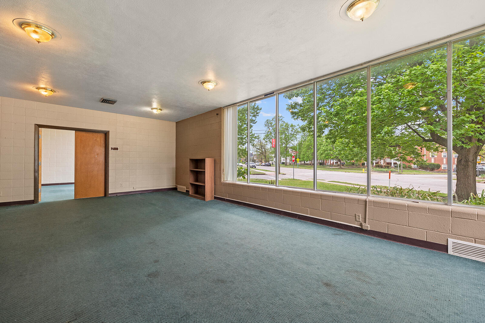 Photo 7 - Commercial Sale for sale – 517 E Calhoun Street  Springfield, MO