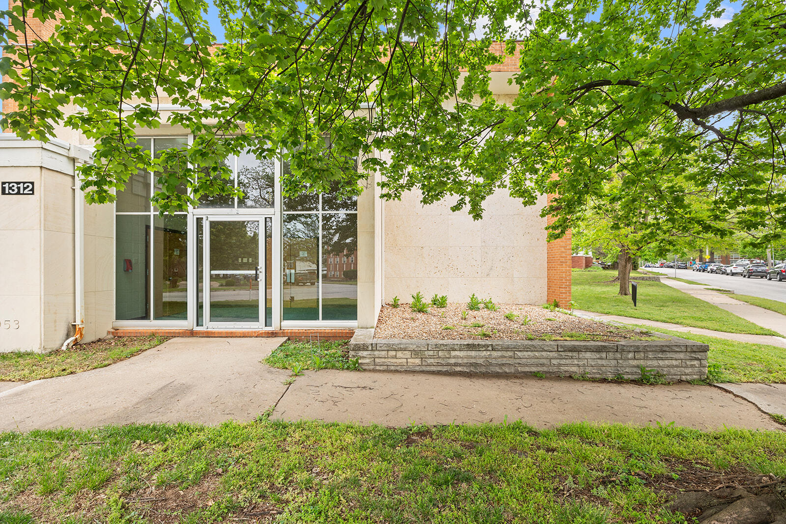 Photo 29 - Commercial Sale for sale – 517 E Calhoun Street  Springfield, MO