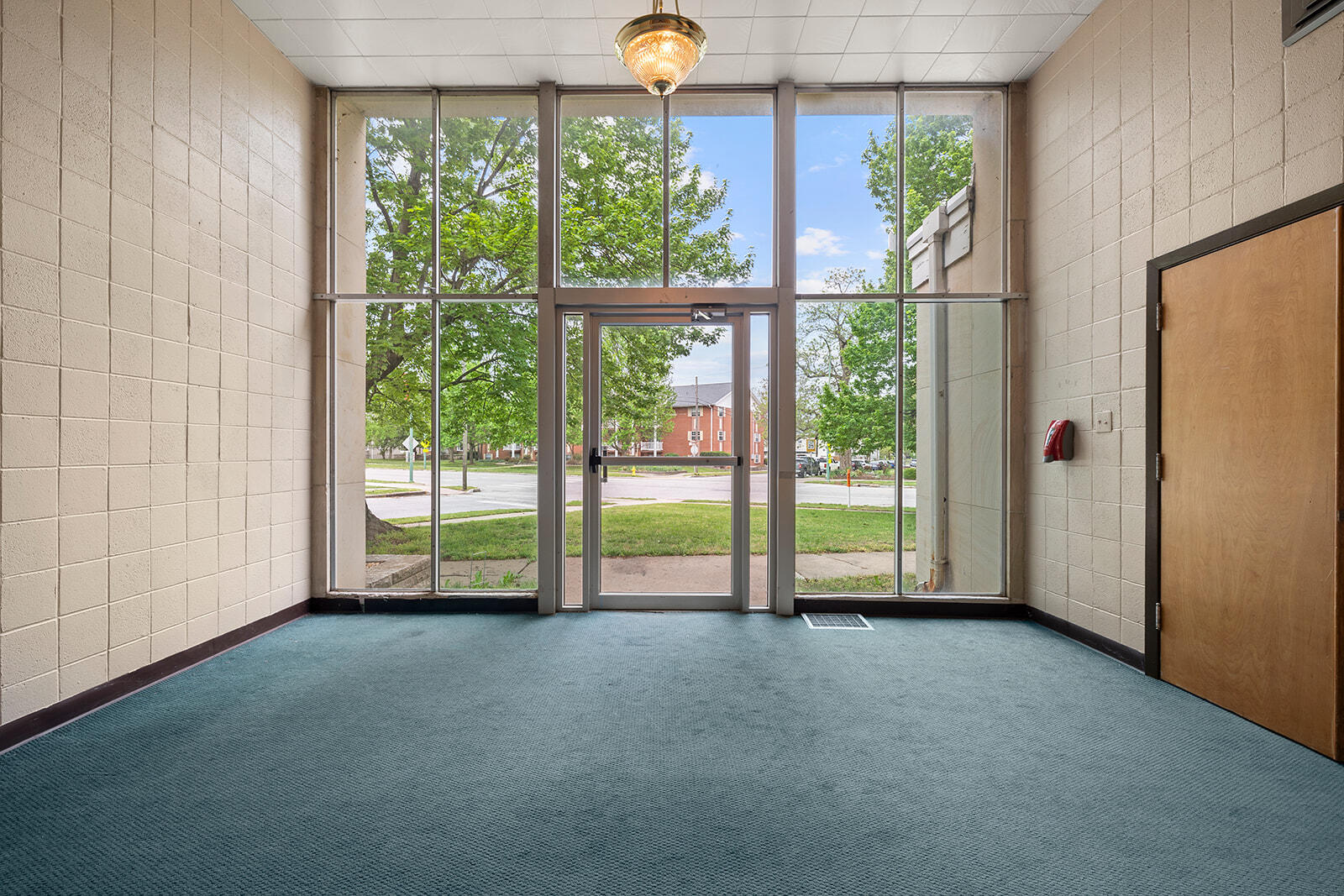 Commercial Sale for sale – 517 E Calhoun Street  Springfield, MO