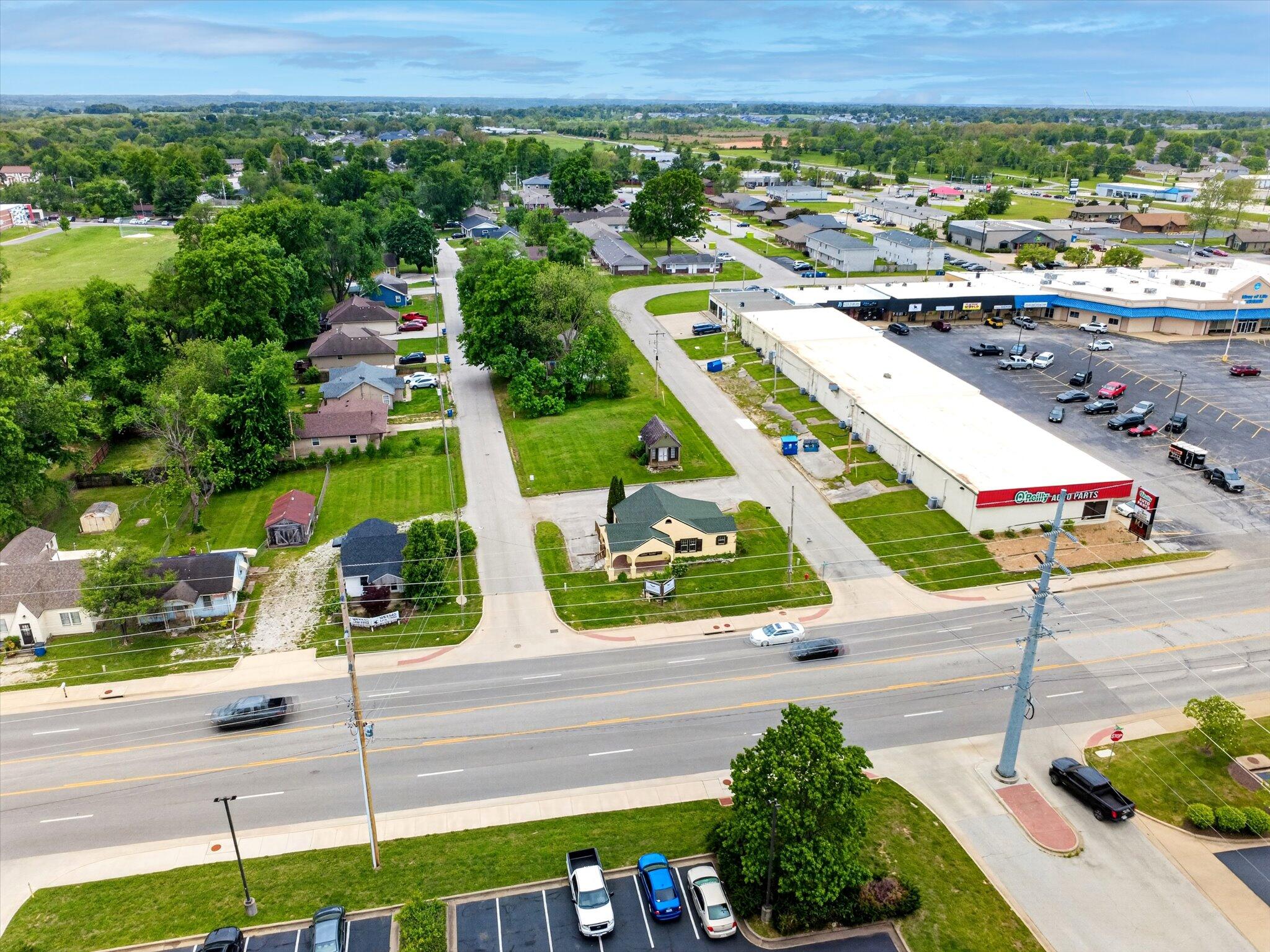 Photo 17 - Commercial Sale for sale – 103 S Delaware Street  Nixa, MO