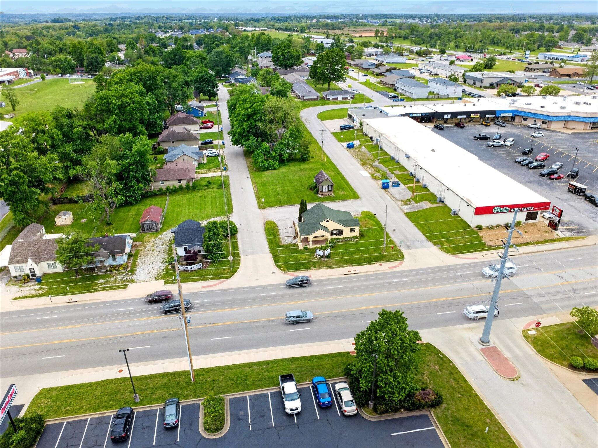 Photo 18 - Commercial Sale for sale – 103 S Delaware Street  Nixa, MO