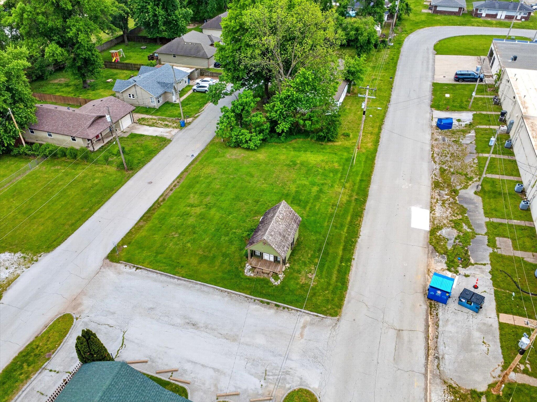 Photo 19 - Commercial Sale for sale – 103 S Delaware Street  Nixa, MO