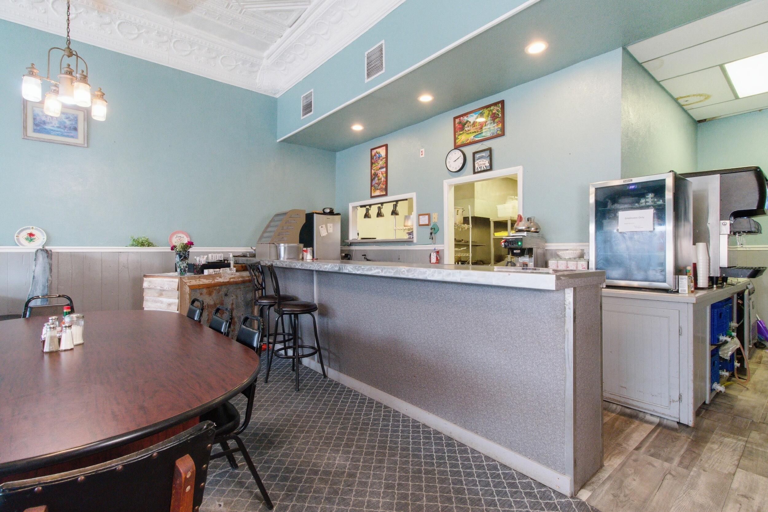 Photo 7 - Commercial Sale for sale – 515  Main Street  Cabool, MO