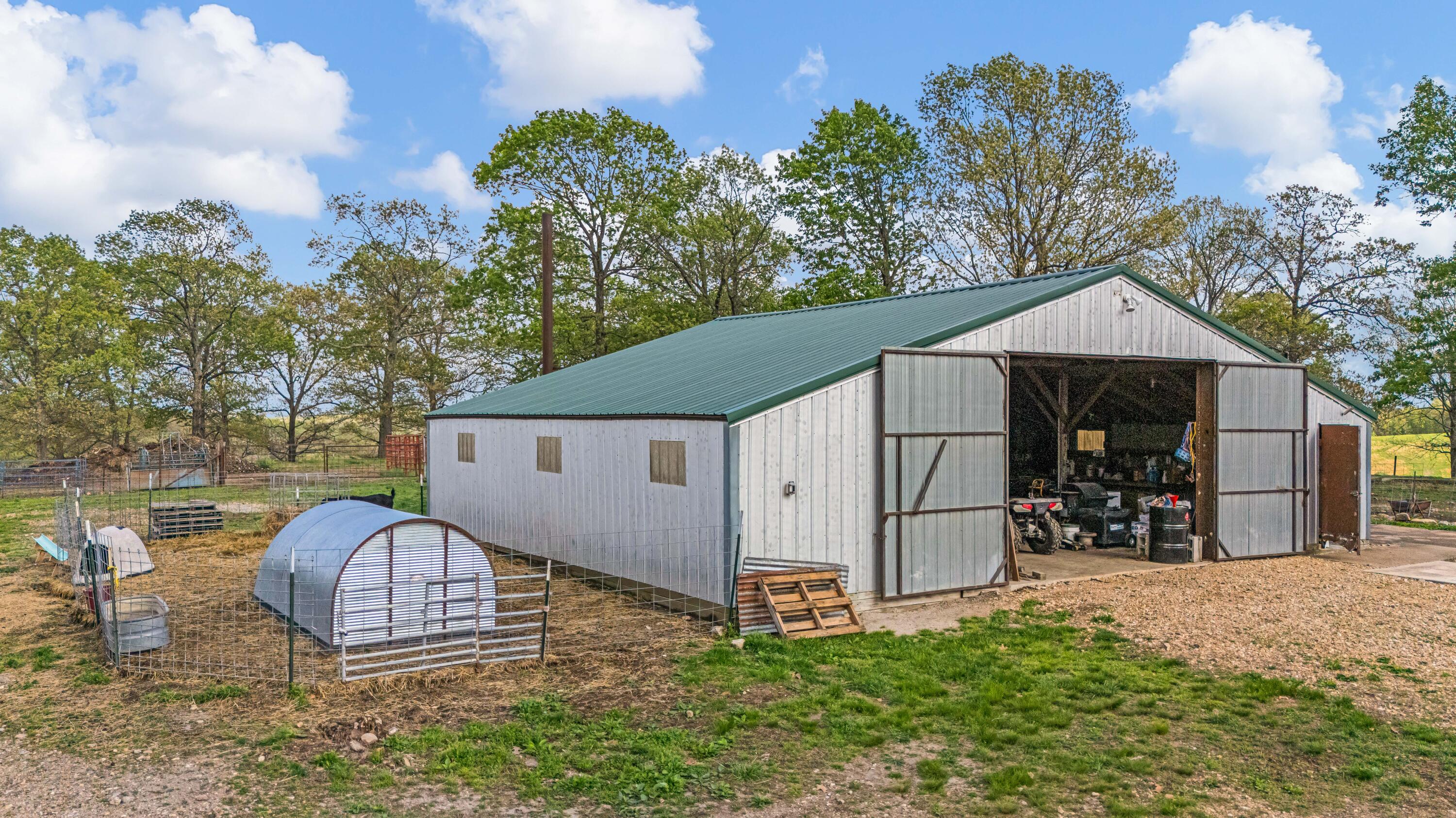 Photo 27 - Farm for sale – 550  County Road 1990   Willow Springs, MO