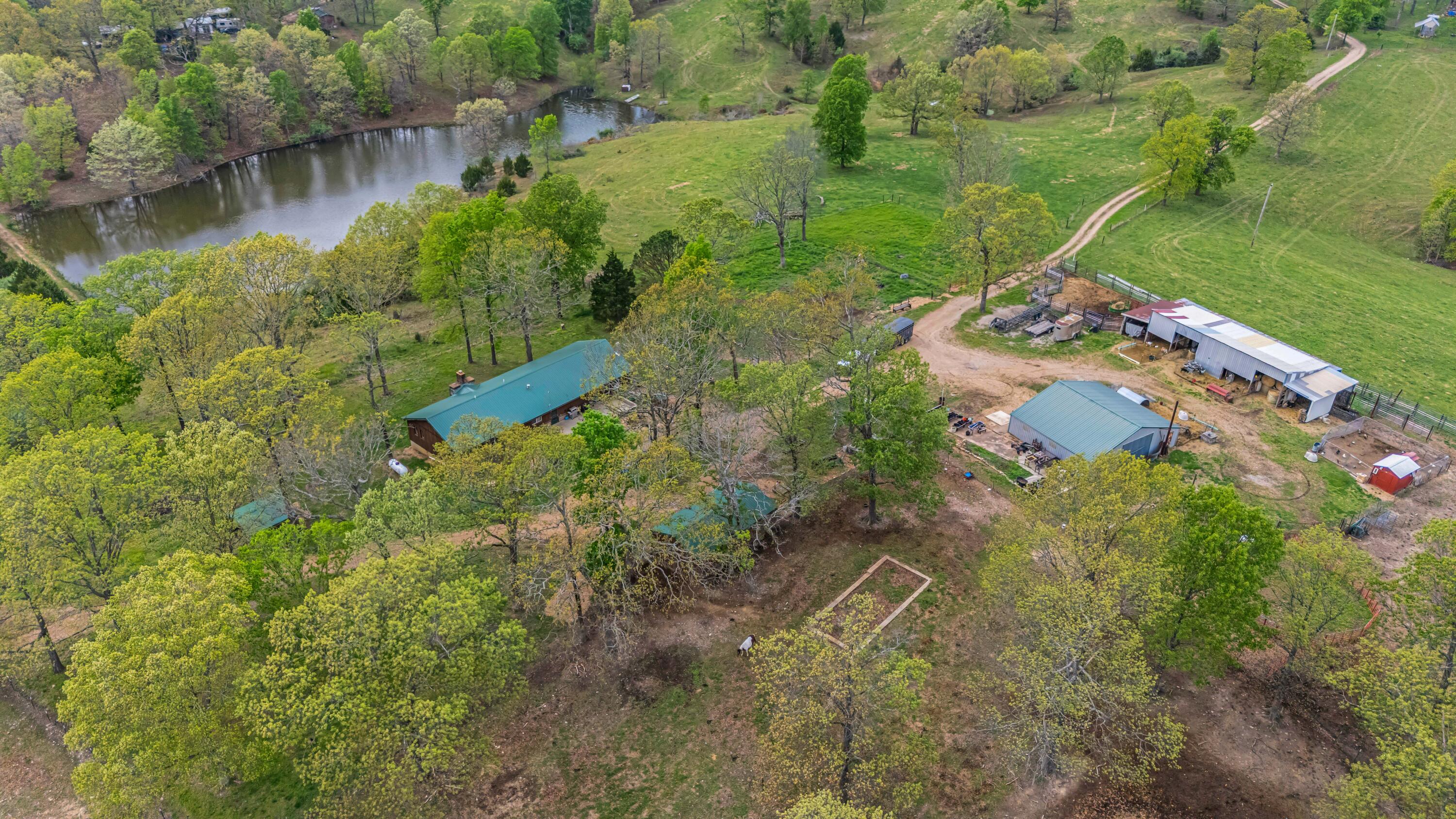 Photo 35 - Farm for sale – 550  County Road 1990   Willow Springs, MO