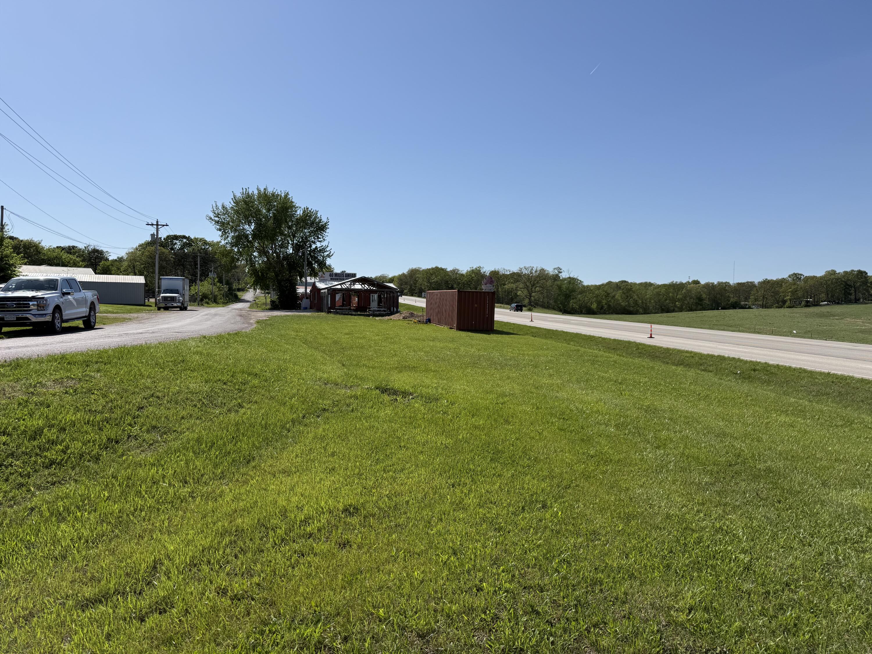 Photo 5 - Commercial Sale for sale – 716 E 7th Street  Mountain View, MO