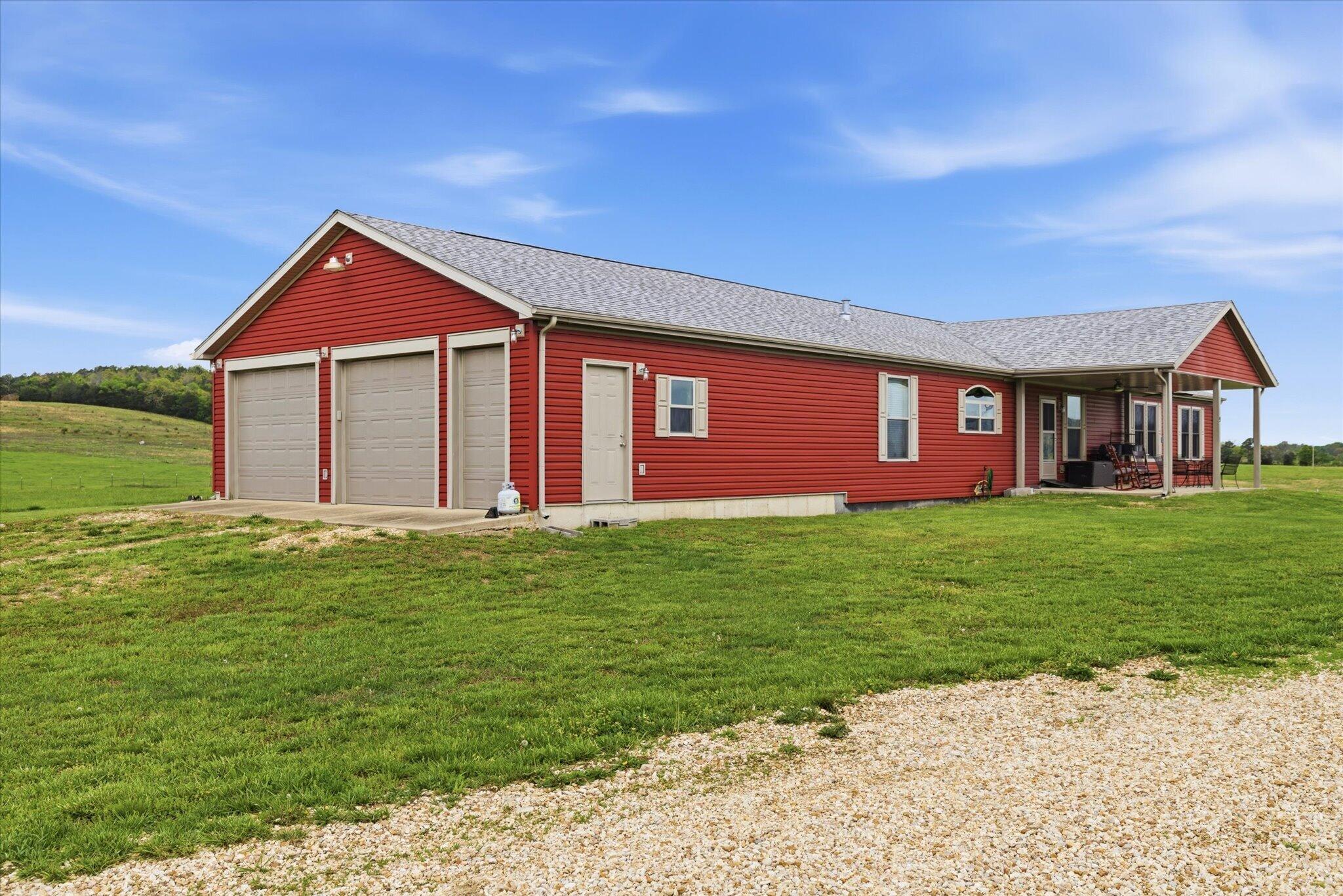 Photo 3 - Residential for sale – 9  Meal Ranch Road   Theodosia, MO