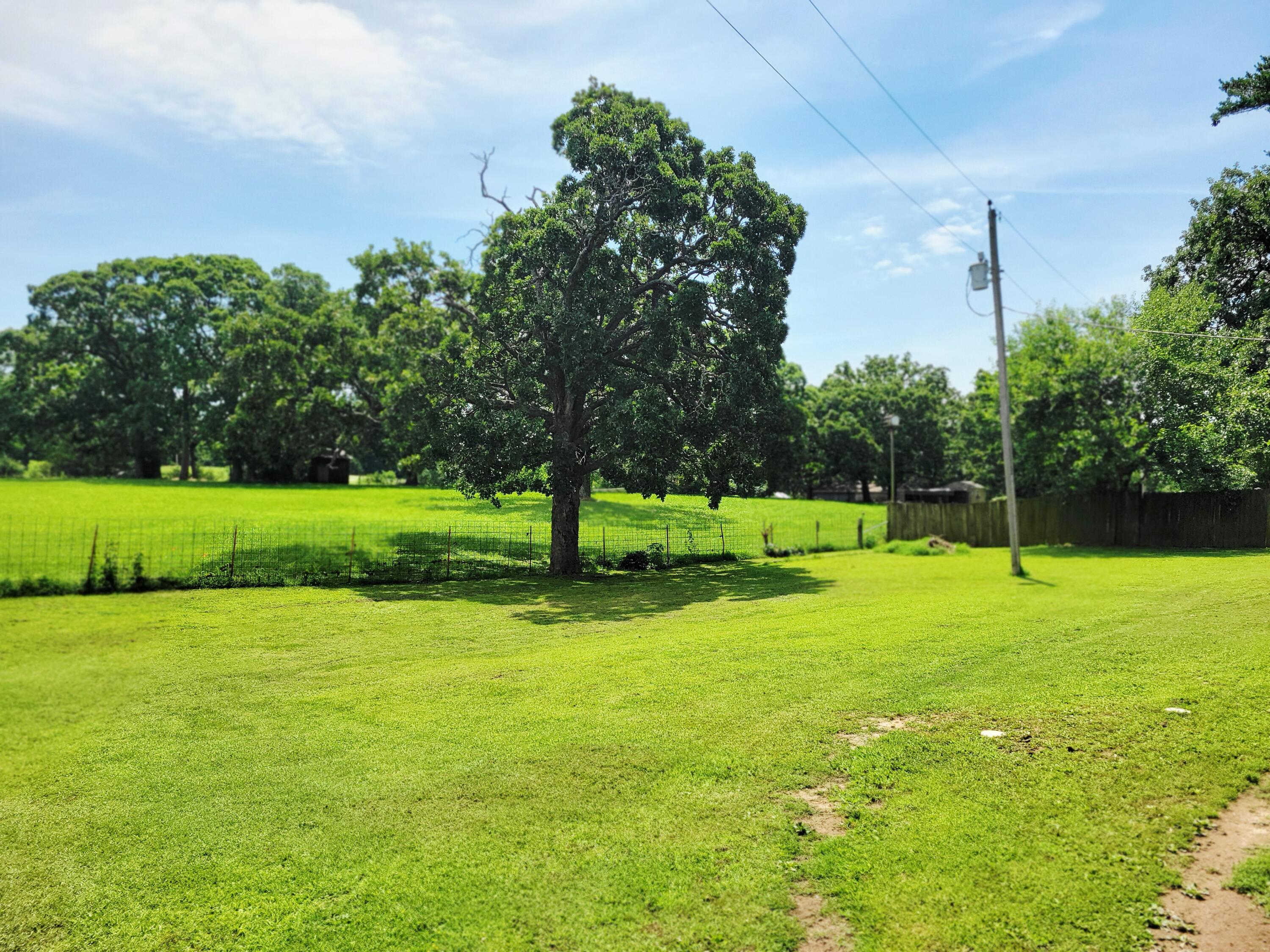 Photo 9 - Residential for sale – 64 N State Highway 39   Greenfield, MO