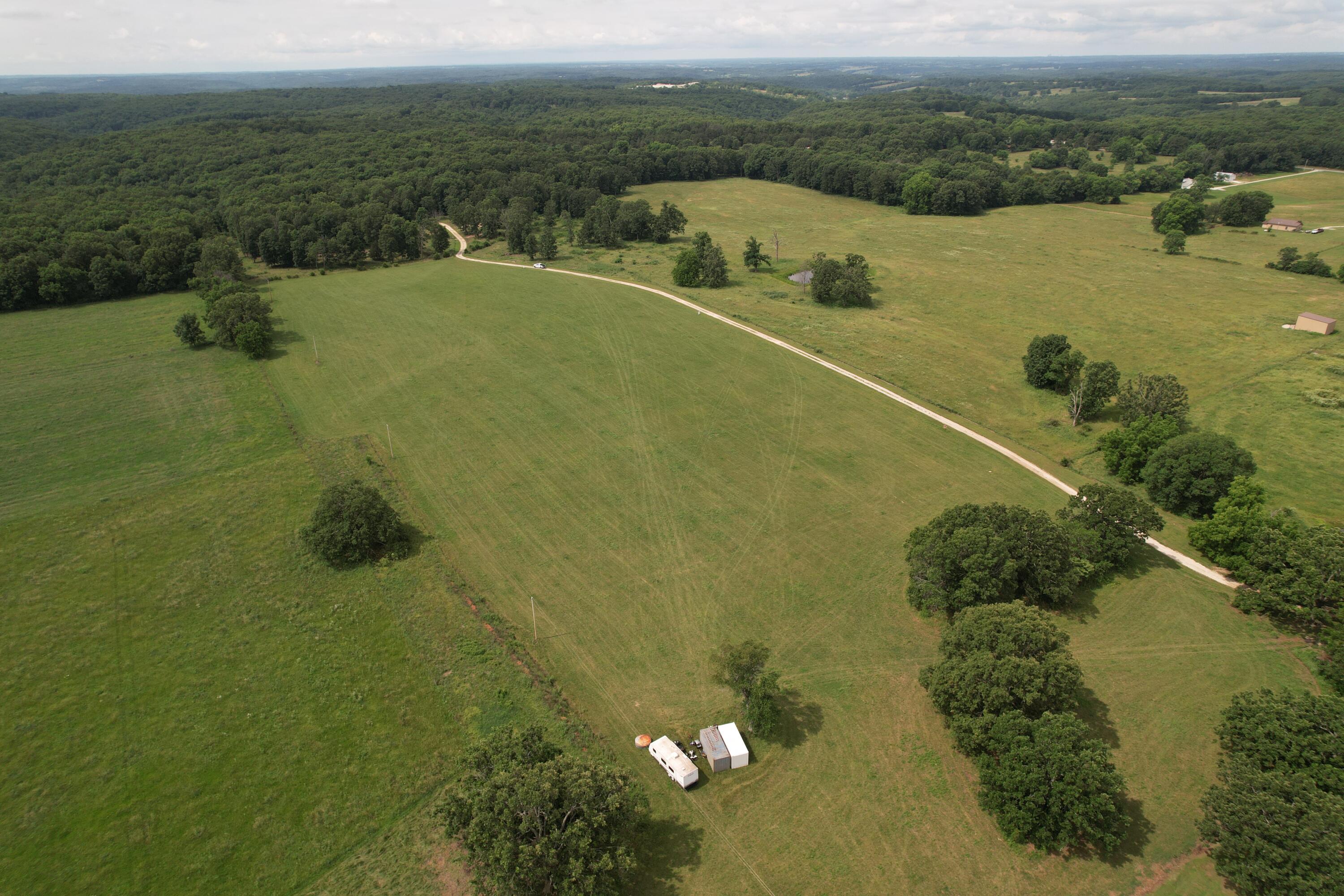 Photo 5 - Land for sale – Tract 1  0000 Private Road 1184   Aurora, MO