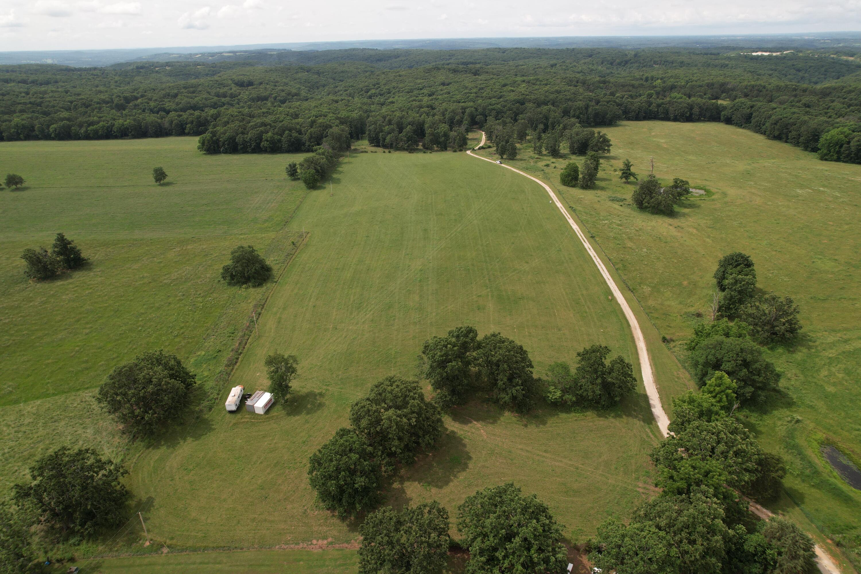 Photo 4 - Land for sale – Tract 1  0000 Private Road 1184   Aurora, MO