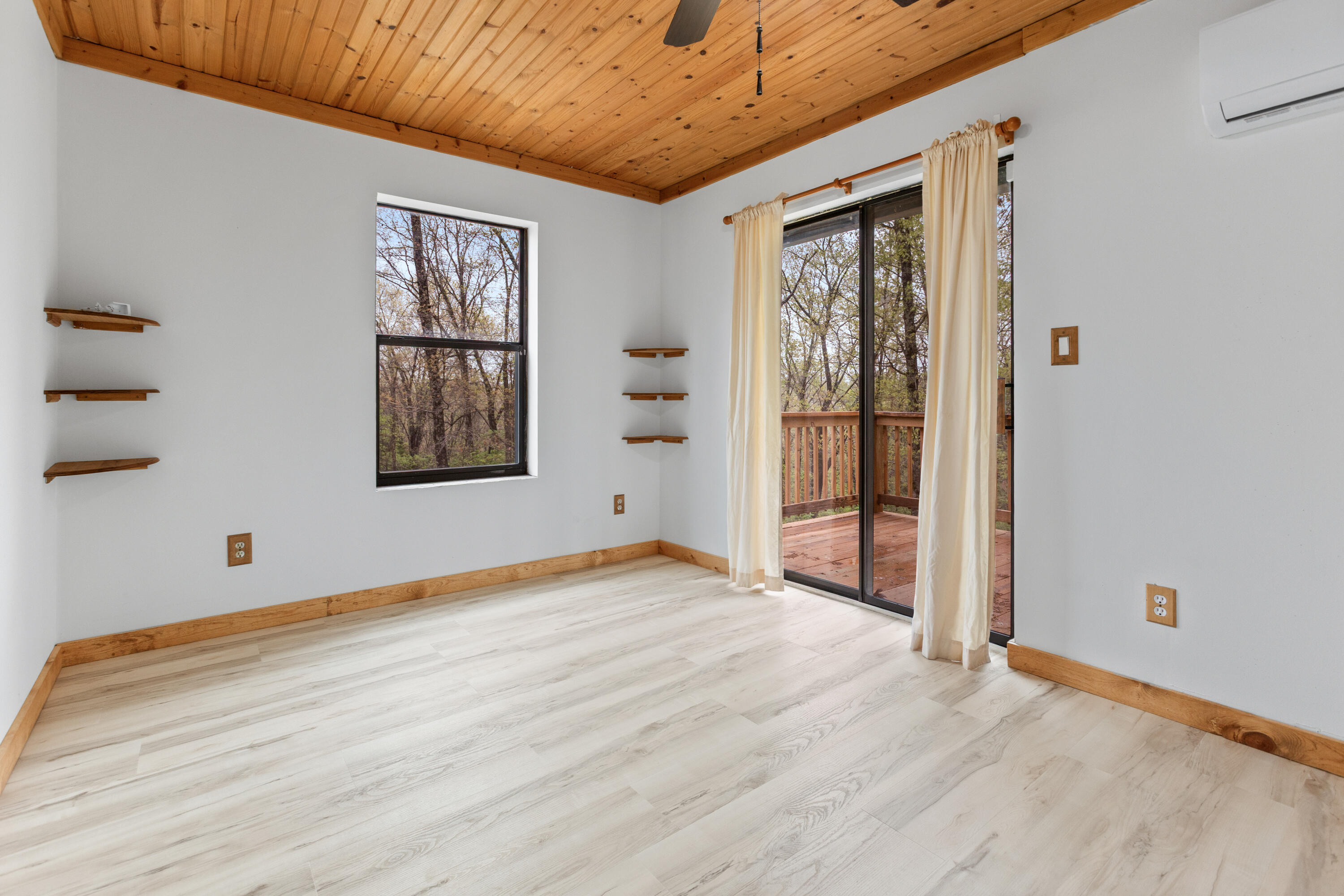 Photo 15 - Residential for sale – 250  Little Road Lane  Reeds Spring, MO