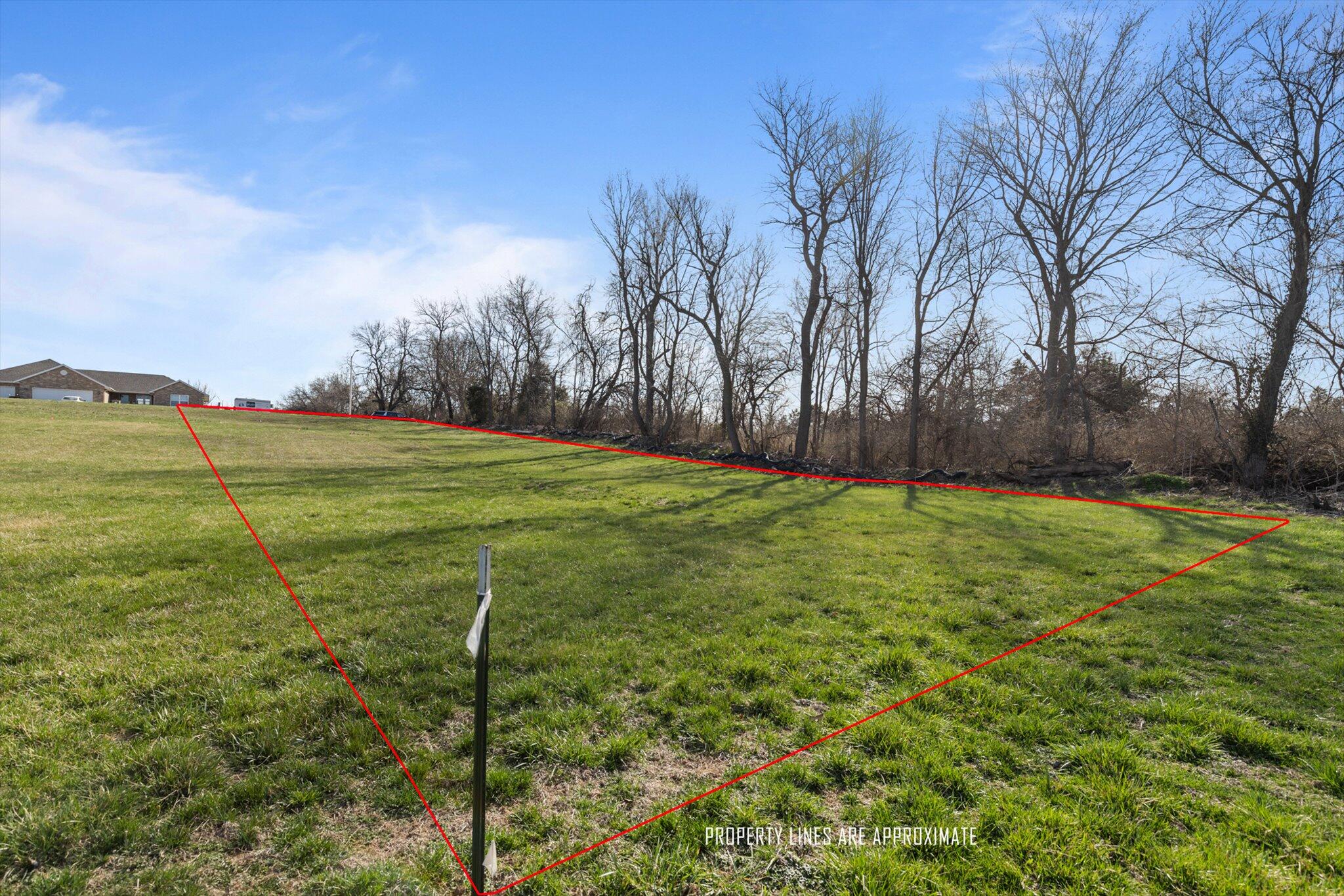 Photo 2 - Land for sale – 3467 W Hestand Street  Springfield, MO