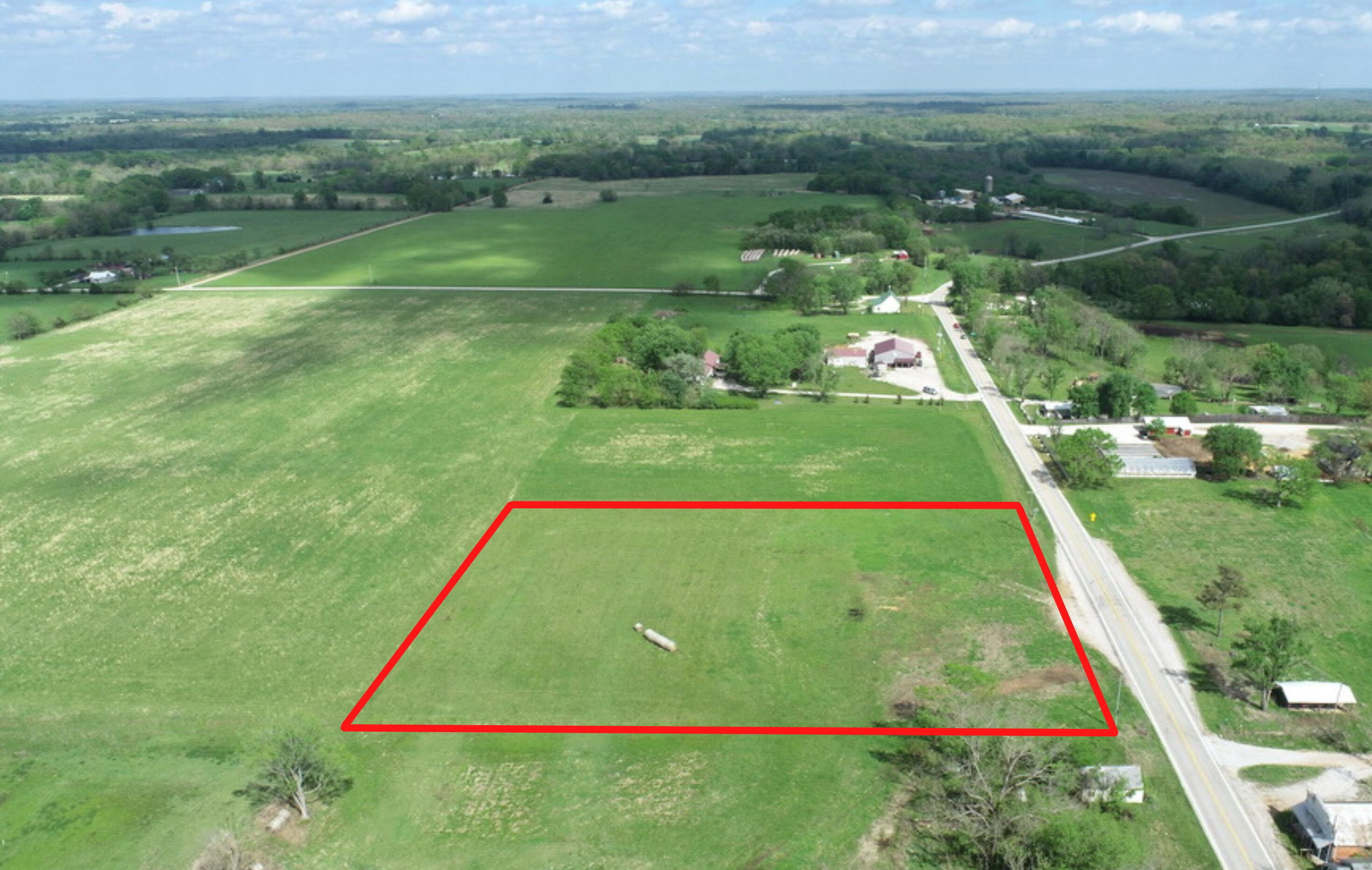 Photo 4 - Land for sale – 6777 E Highway 32   El Dorado Springs, MO