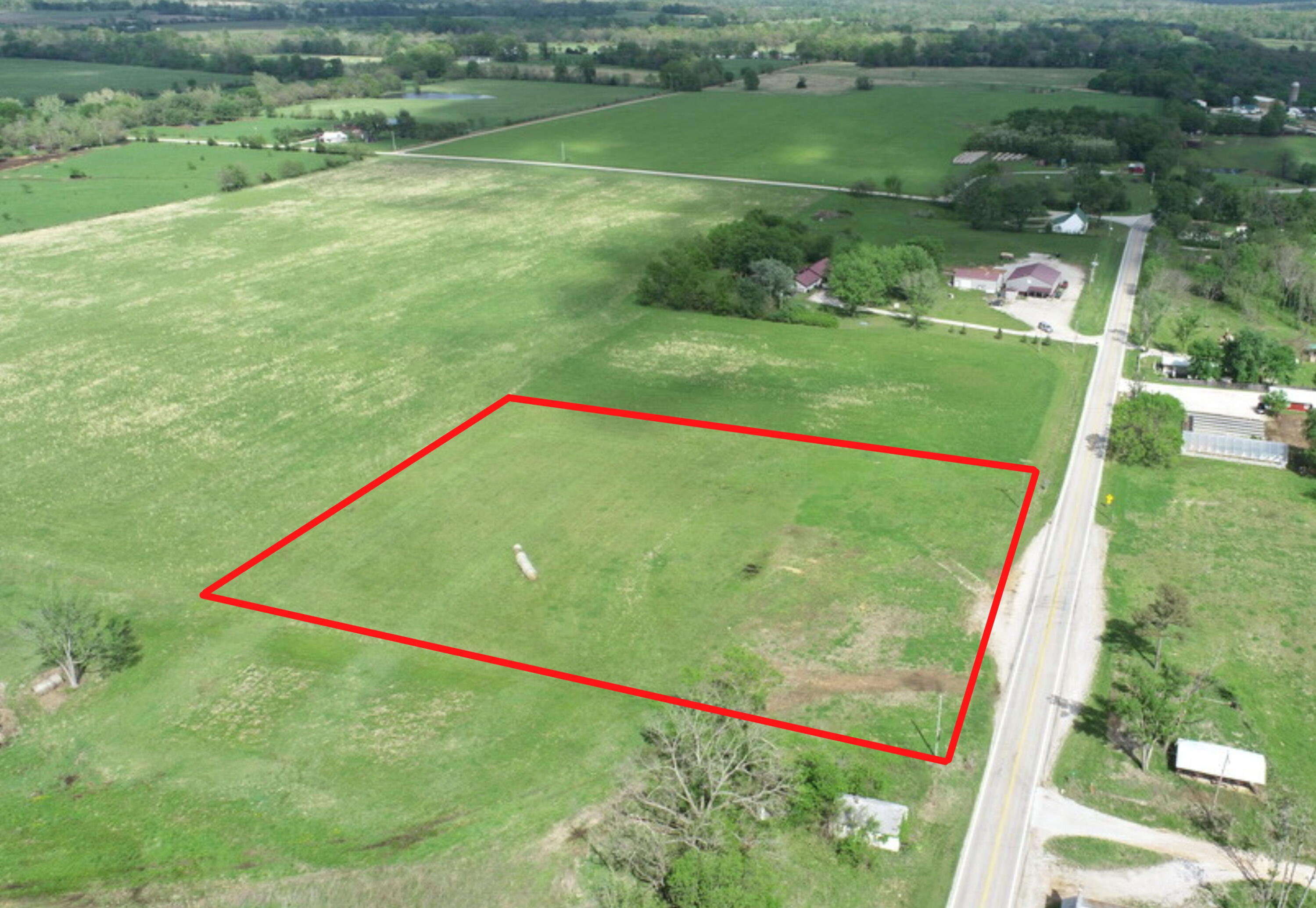 Photo 3 - Land for sale – 6777 E Highway 32   El Dorado Springs, MO