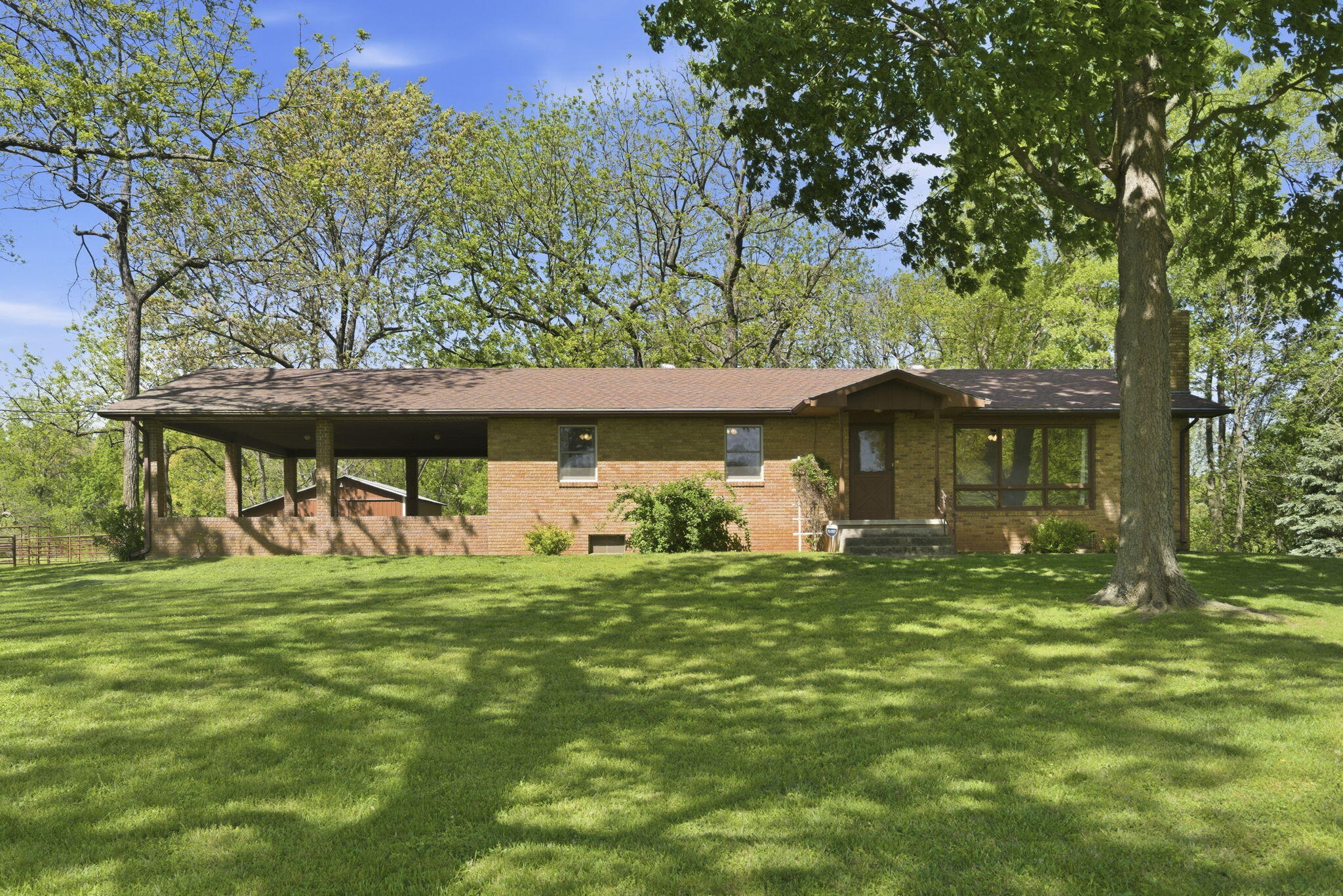 Farm for sale – 23625  Lawrence 1020   Pierce City, MO