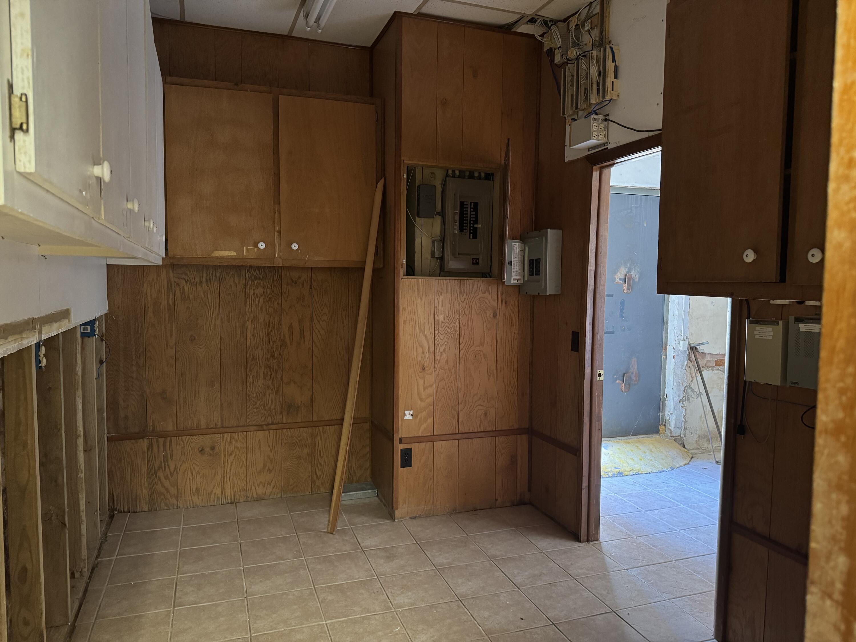 Photo 11 - Commercial Sale for sale – 101  East Main Street   Willow Springs, MO