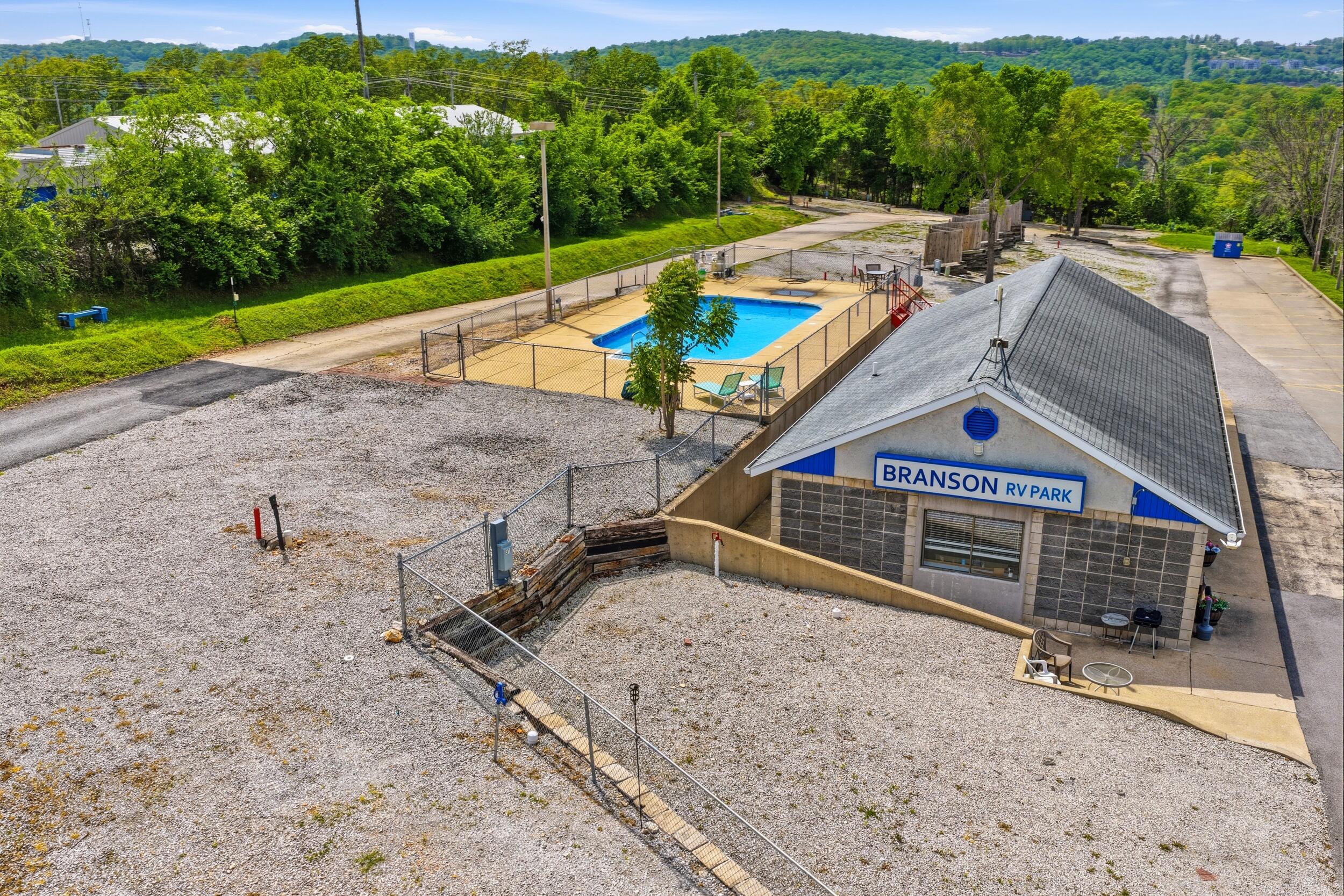 Commercial Sale for sale – 3330  West Harvey Lane   Branson, MO