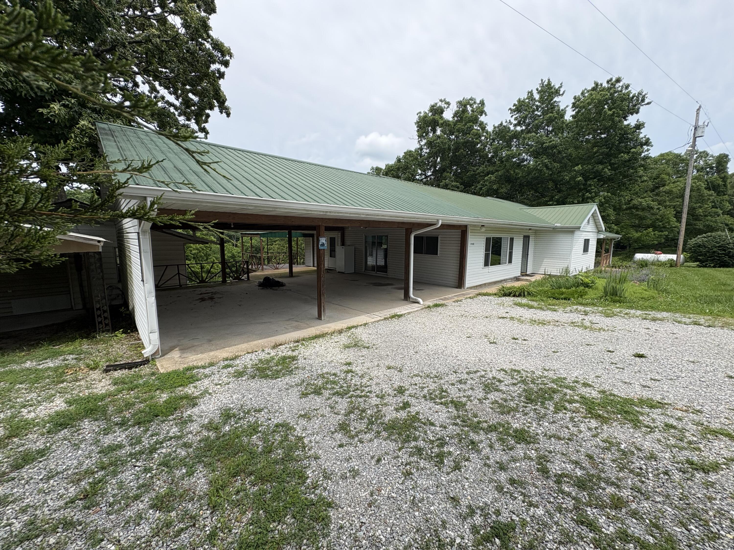 Photo 11 - Residential for sale – 7440  Highway 17   Houston, MO