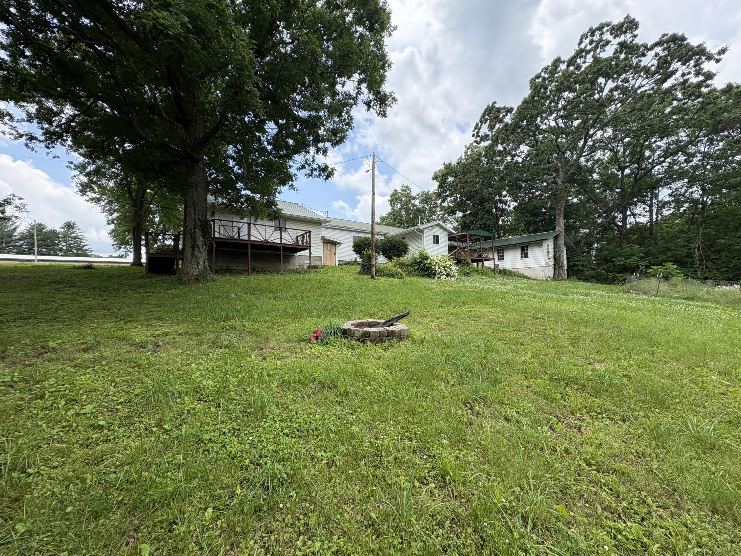 Photo 31 - Residential for sale – 7440  Highway 17   Houston, MO