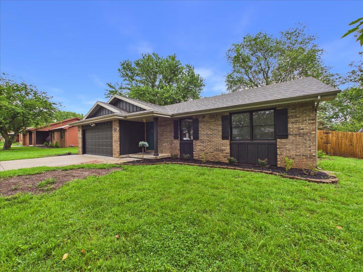 Photo 3 - Residential for sale – 638 S Hampton Avenue  Republic, MO