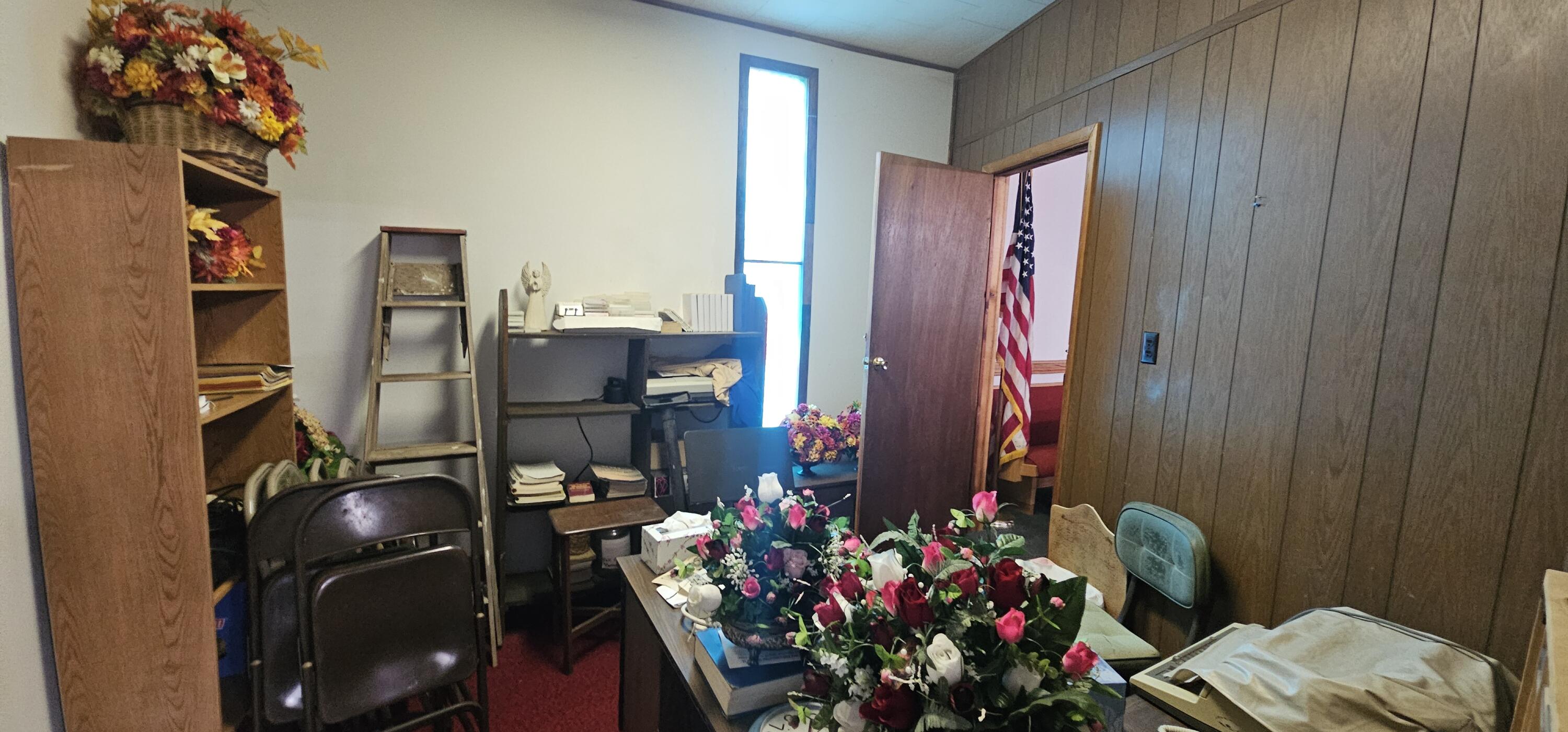 Photo 5 - Commercial Sale for sale – 400  Bingham Street  Koshkonong, MO