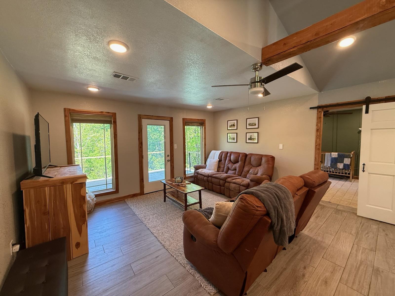 Photo 9 - Residential for sale – 220  Timber Ridge Road  Mammoth Spring, AR