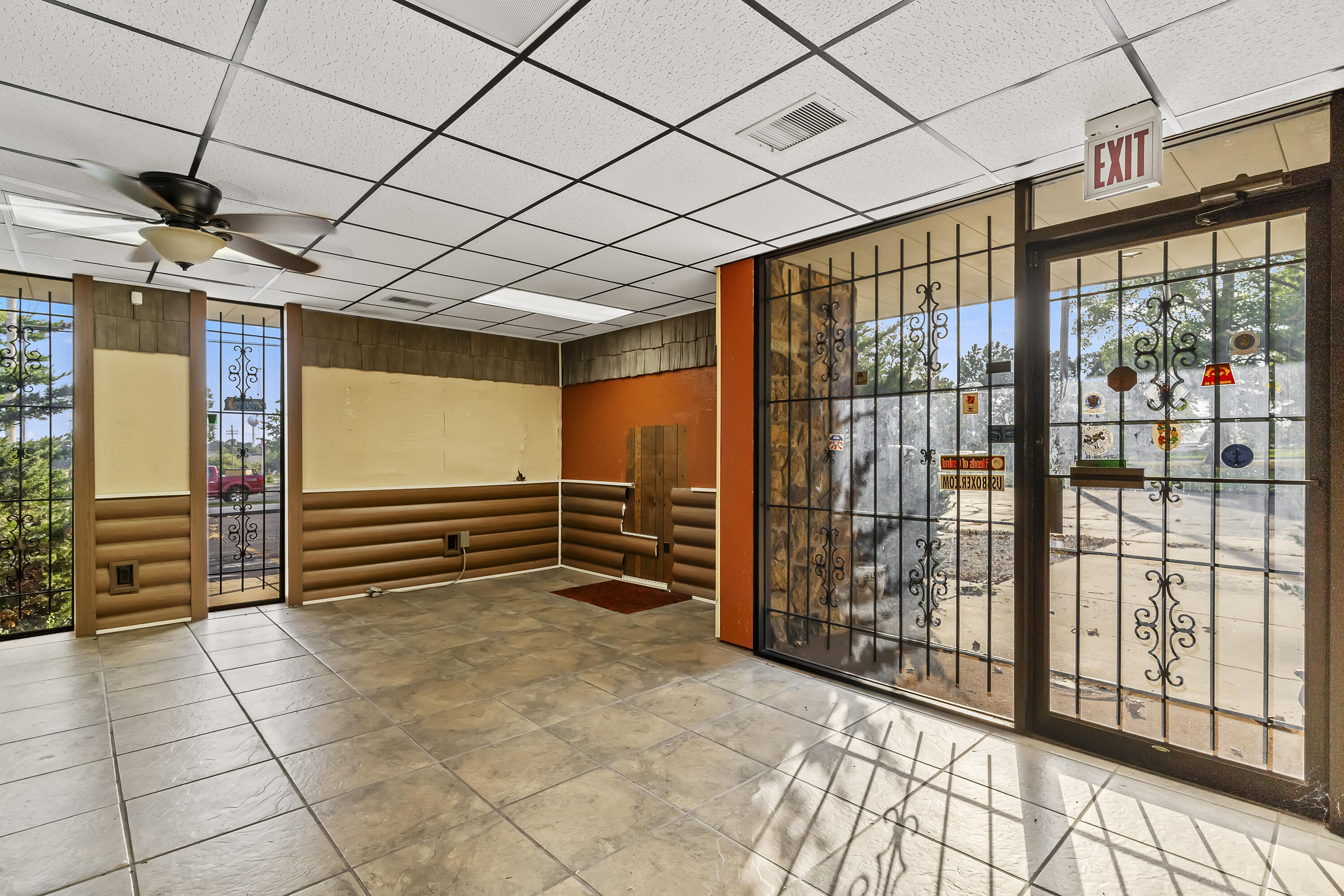Photo 18 - Commercial Sale for sale – 3001 E Pythian Street  Springfield, MO