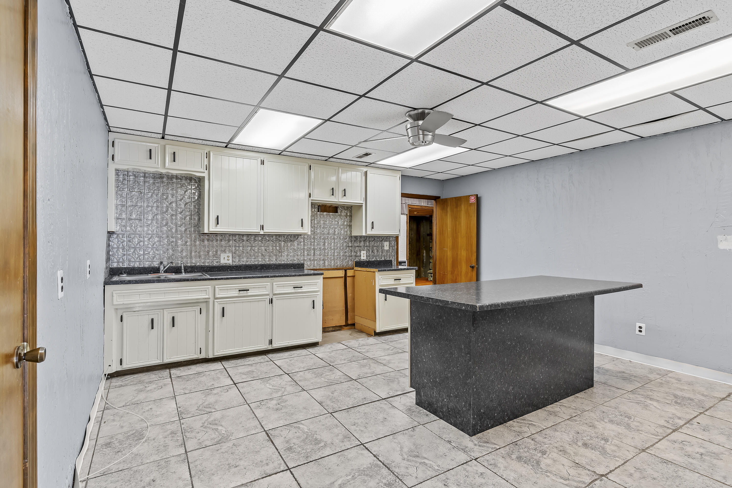 Photo 25 - Commercial Sale for sale – 3001 E Pythian Street  Springfield, MO