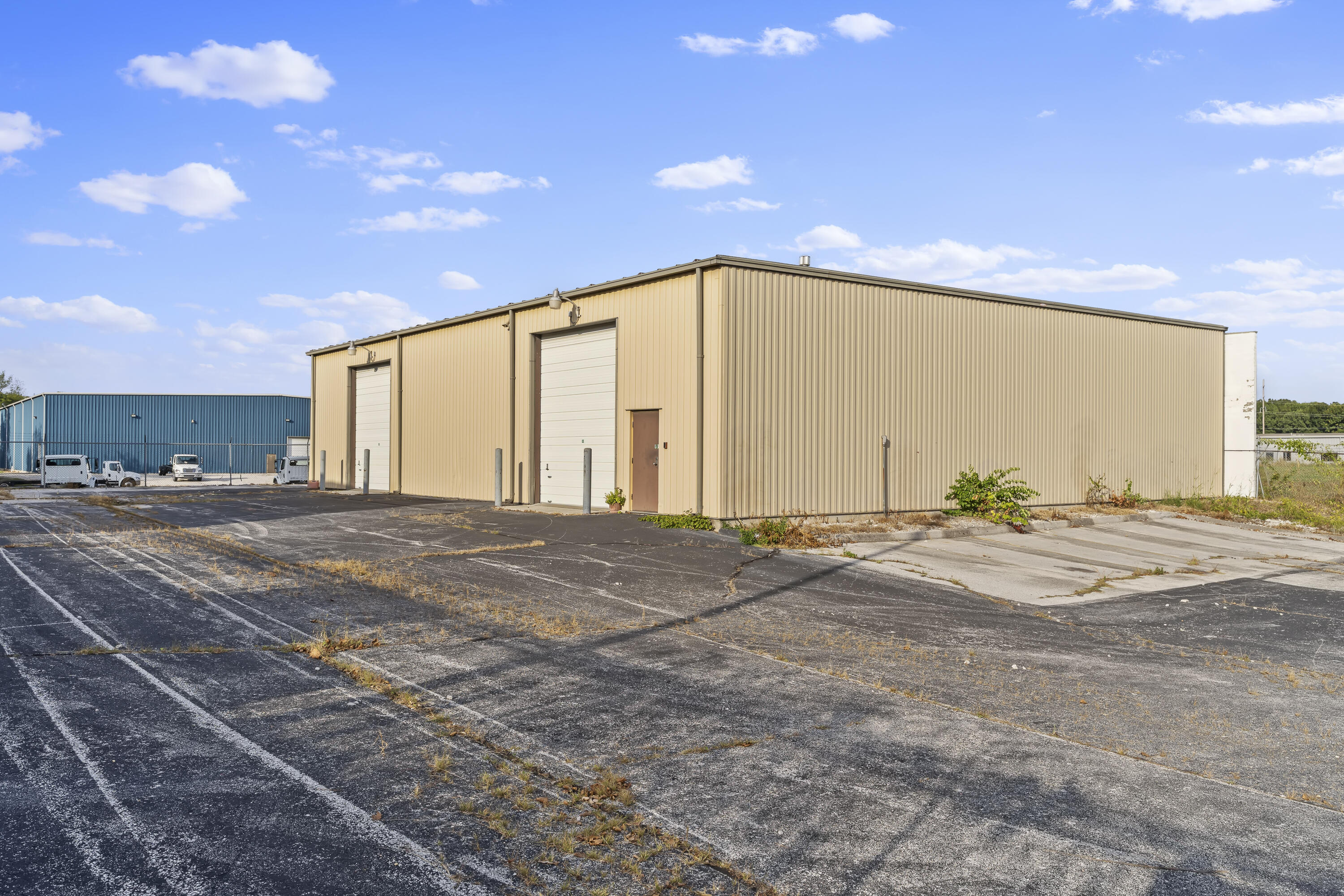 Photo 14 - Commercial Sale for sale – 3001 E Pythian Street  Springfield, MO