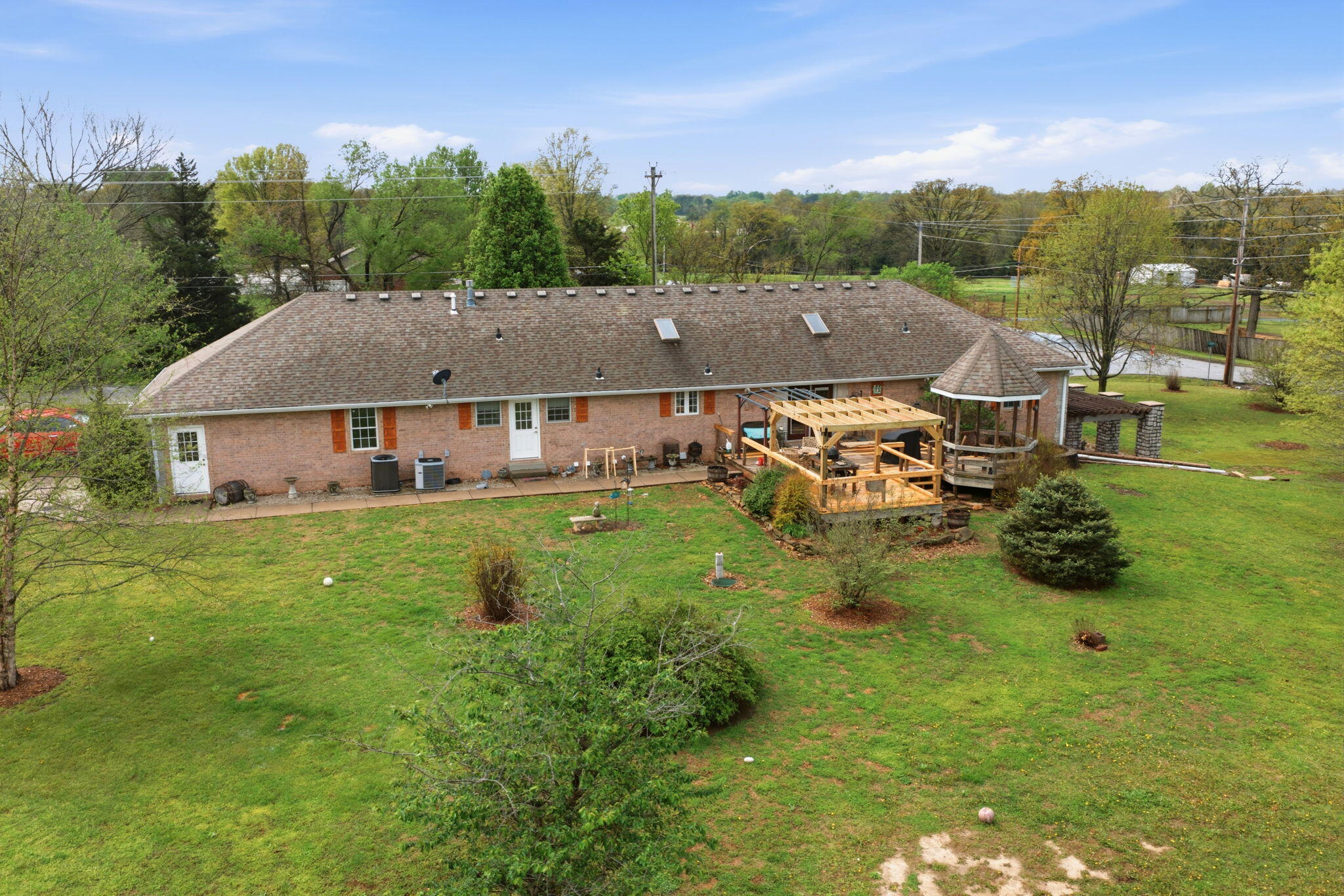 Photo 7 - Residential for sale – 1229 E 425th Road  Bolivar, MO