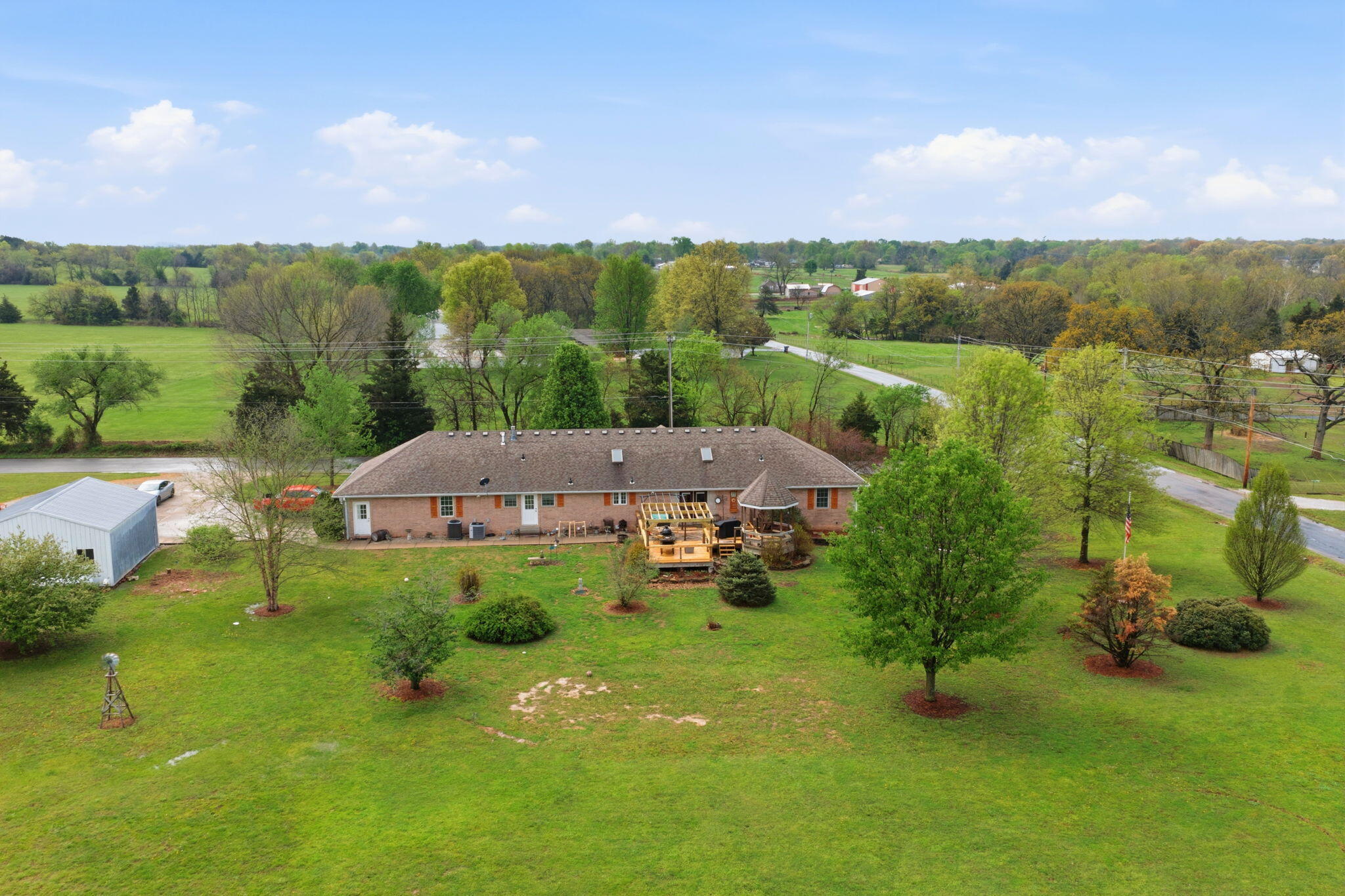 Photo 8 - Residential for sale – 1229 E 425th Road  Bolivar, MO