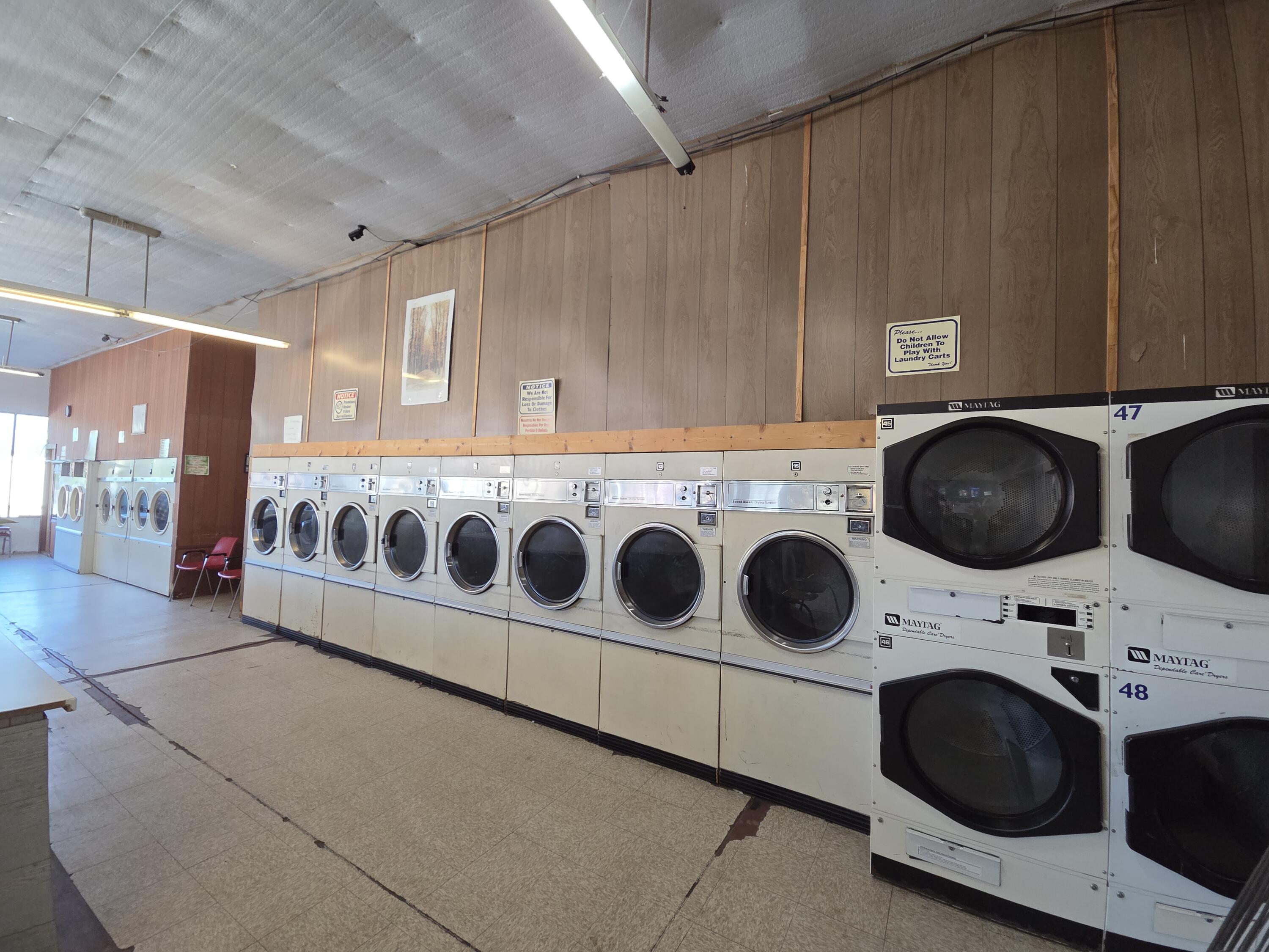Photo 4 - Commercial Sale for sale – 200 N Maple Street  Buffalo, MO