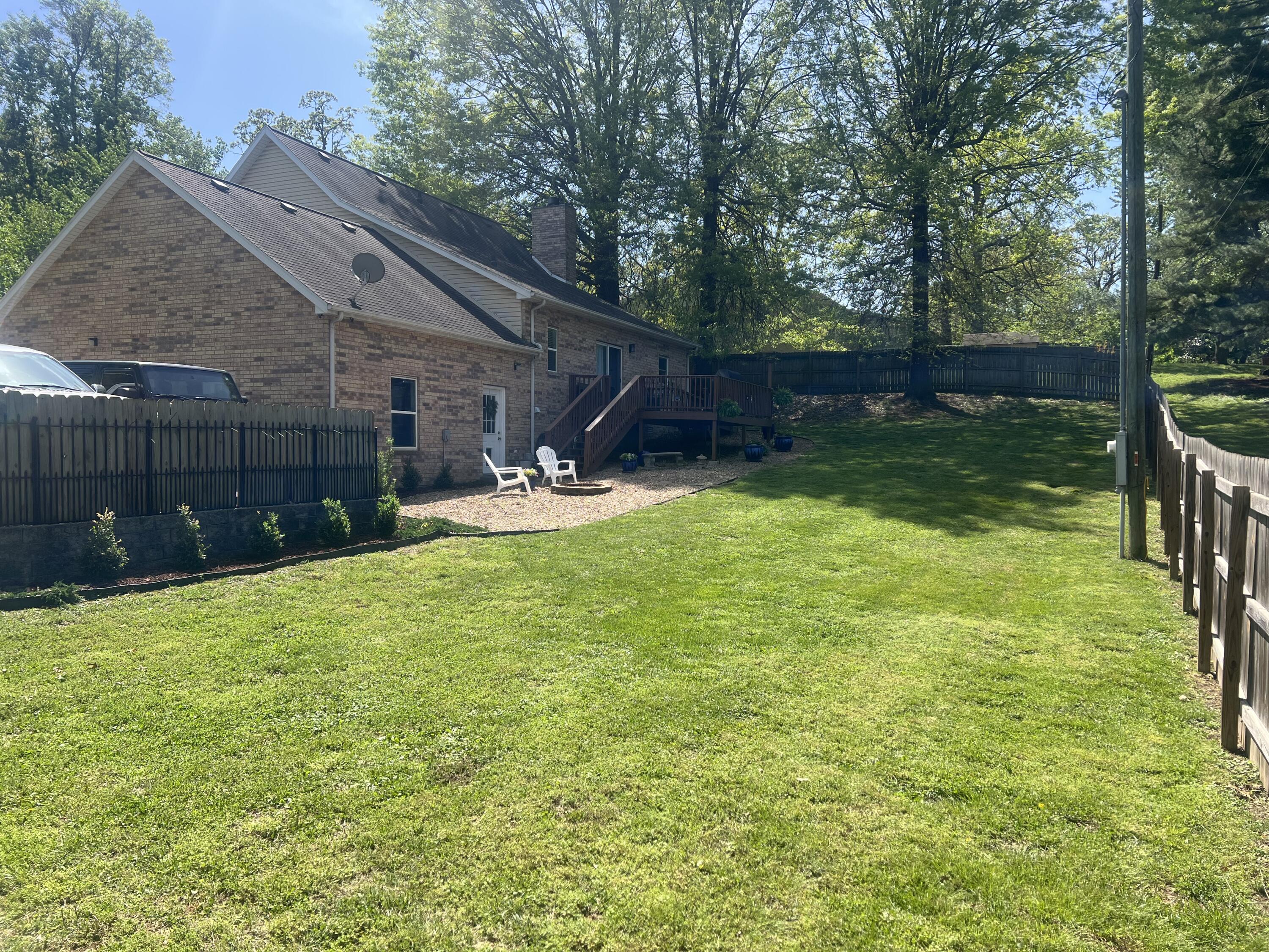 Photo 5 - Residential for sale – 340 S Belaire Street  Monett, MO