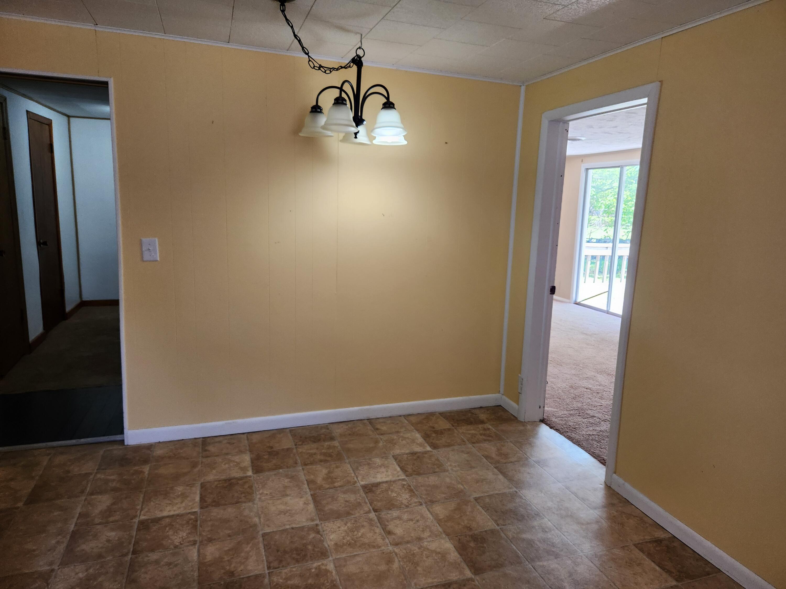 Photo 7 - Residential for sale – 510 S Missouri Street  Marionville, MO