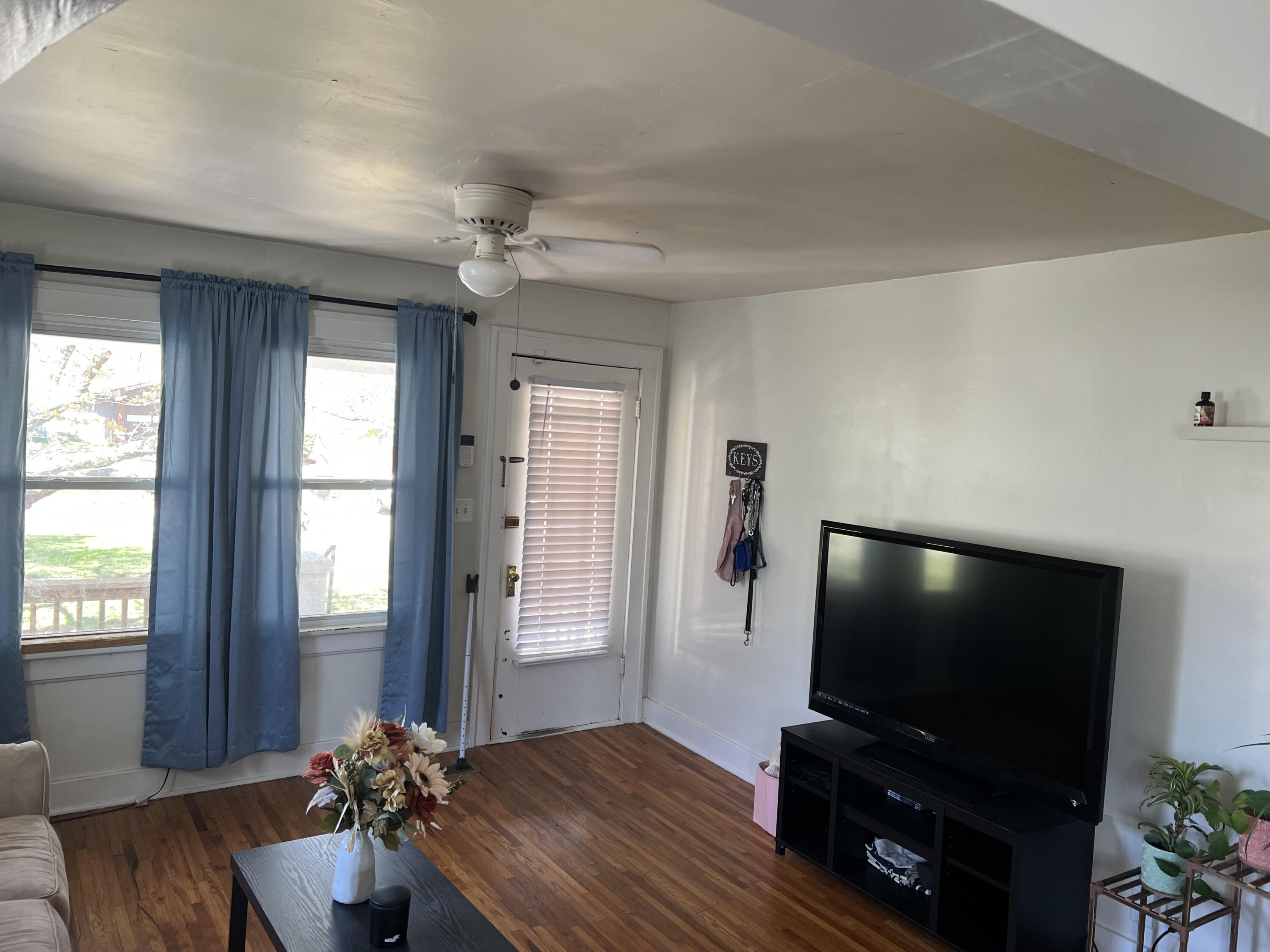 Photo 3 - Residential for sale – 2146 N Franklin   Springfield, MO