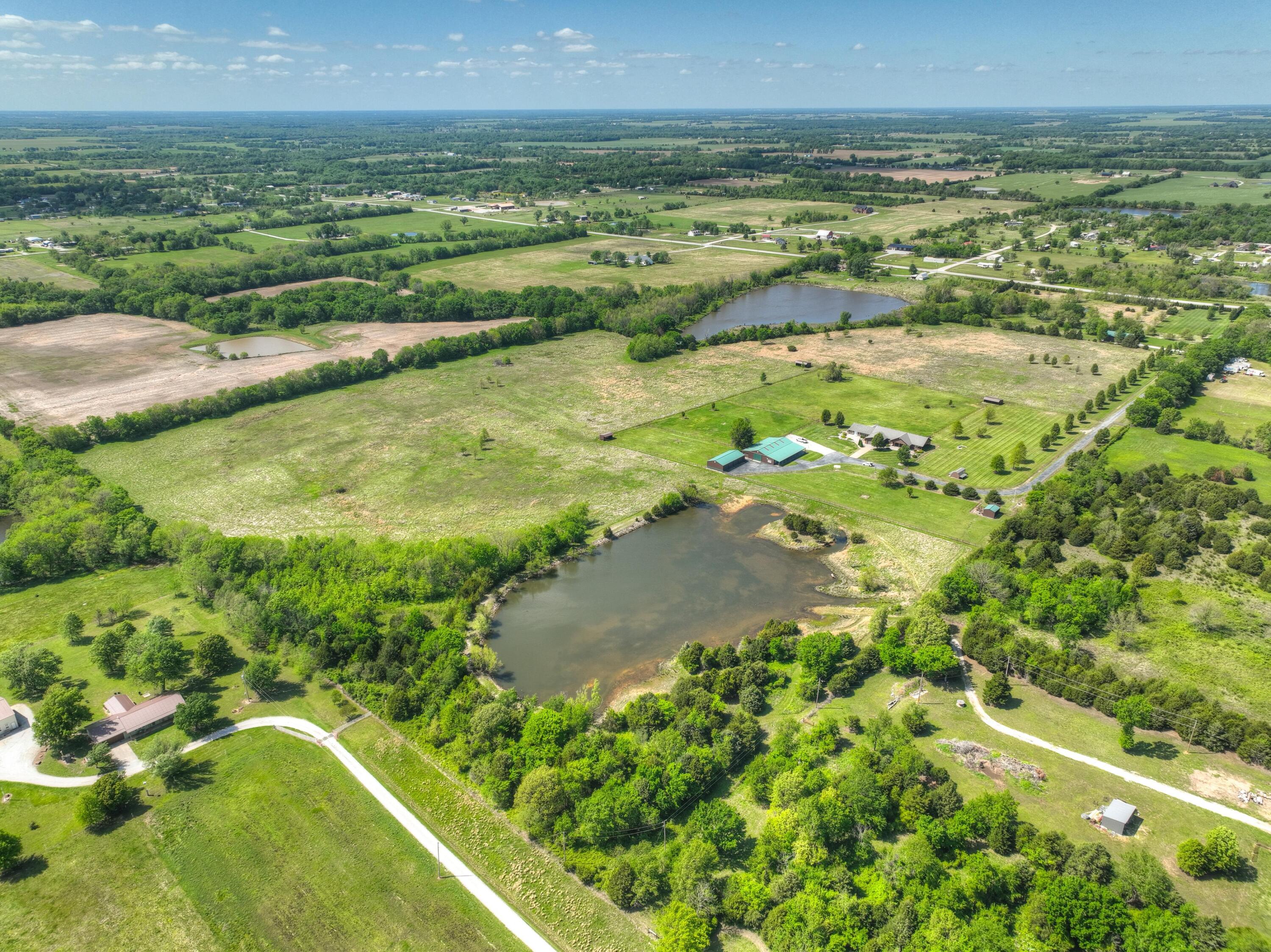 Photo 9 - Residential for sale – 9617  County Lane 262   Carl Junction, MO